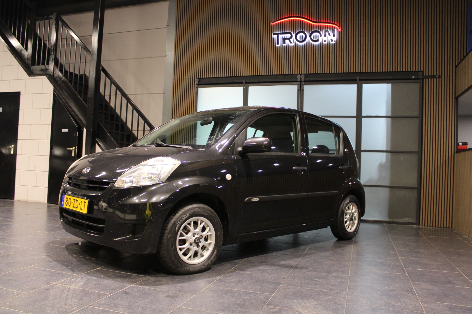Daihatsu Sirion 2 1.0-12V Trend