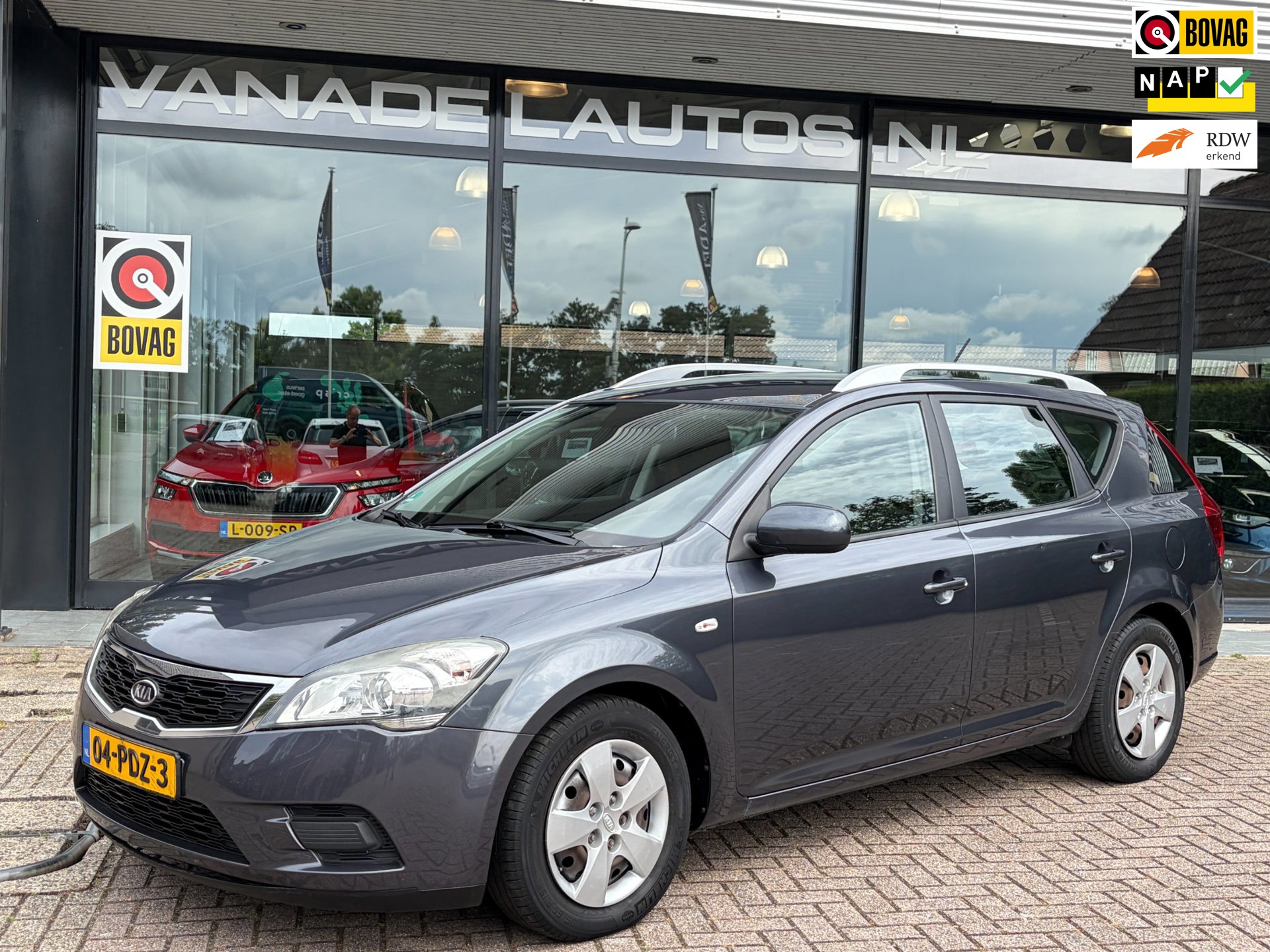 Kia Cee'd Sporty Wagon 1.6 CRDi X-tra Lees Tekst Airco Trekhaak NL-Auto NAP!
