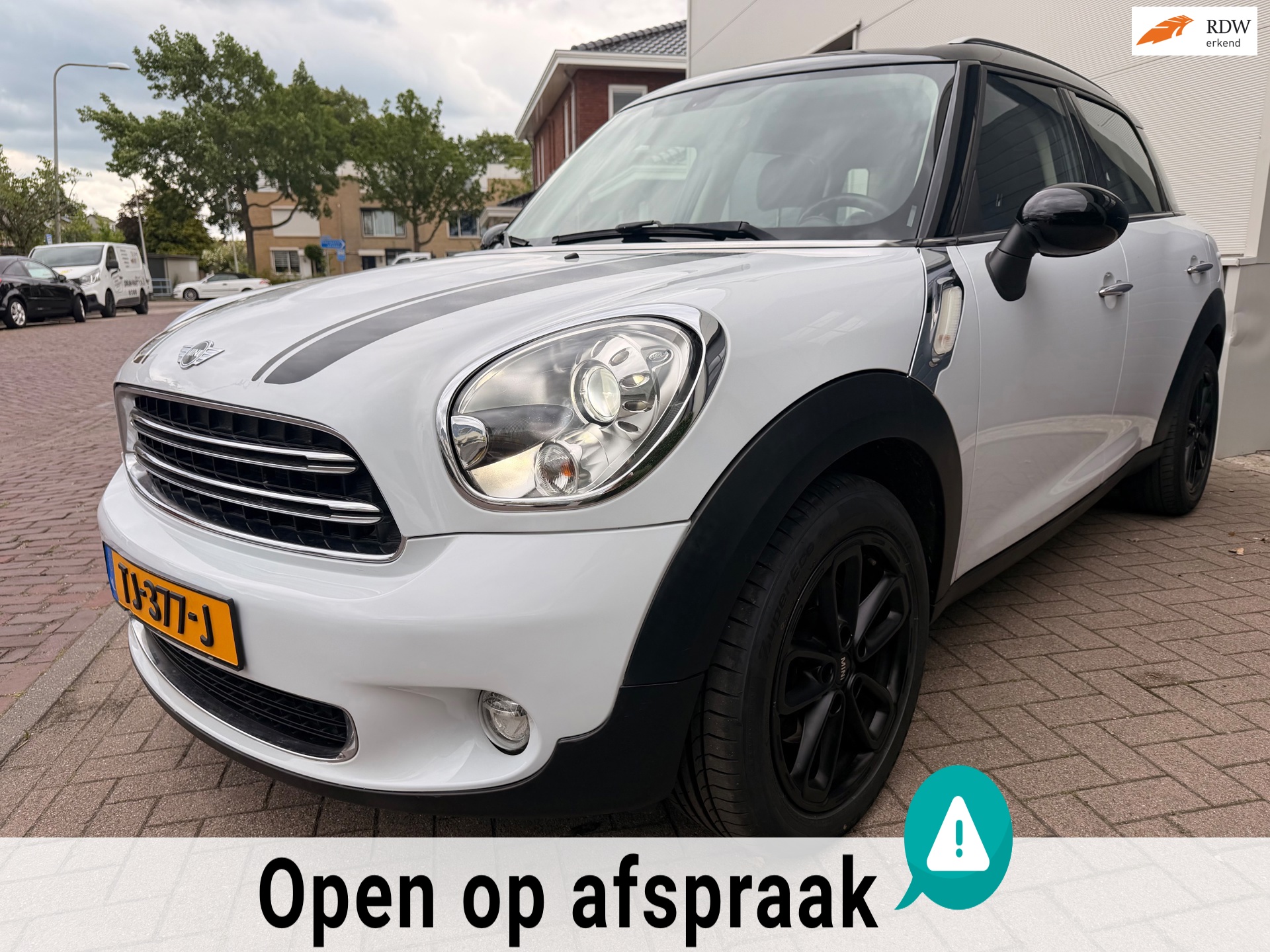 Mini Countryman 1.6 Cooper Chili/Pano/Leder/Navi/Stoel verwarming/Cruise-c/Climate-c/Sfeer verlichting/keyless/PDC/Mooie auto