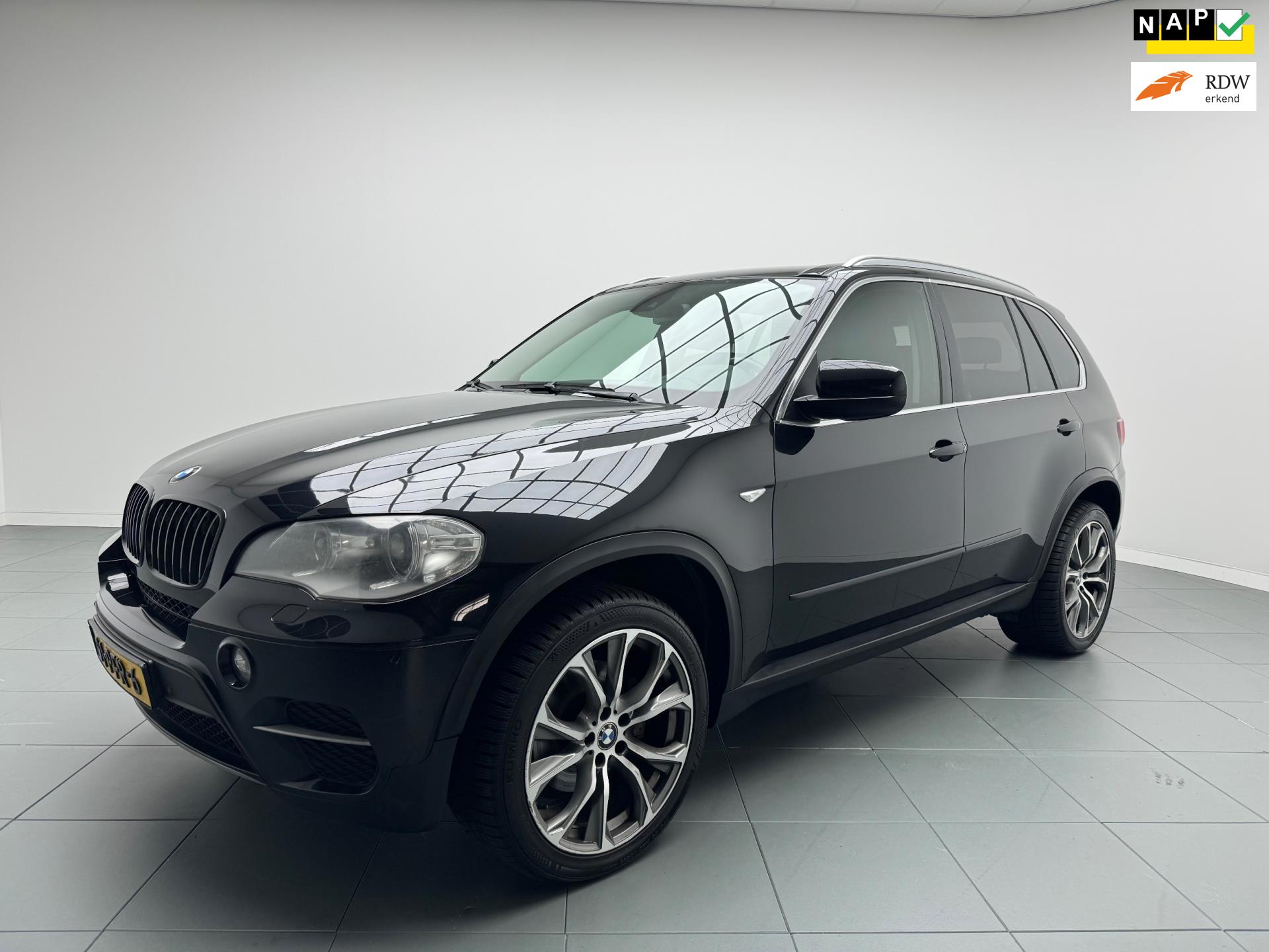 BMW X5 XDrive30d Highline MOTOR SCHADE EXPORTPRIJS