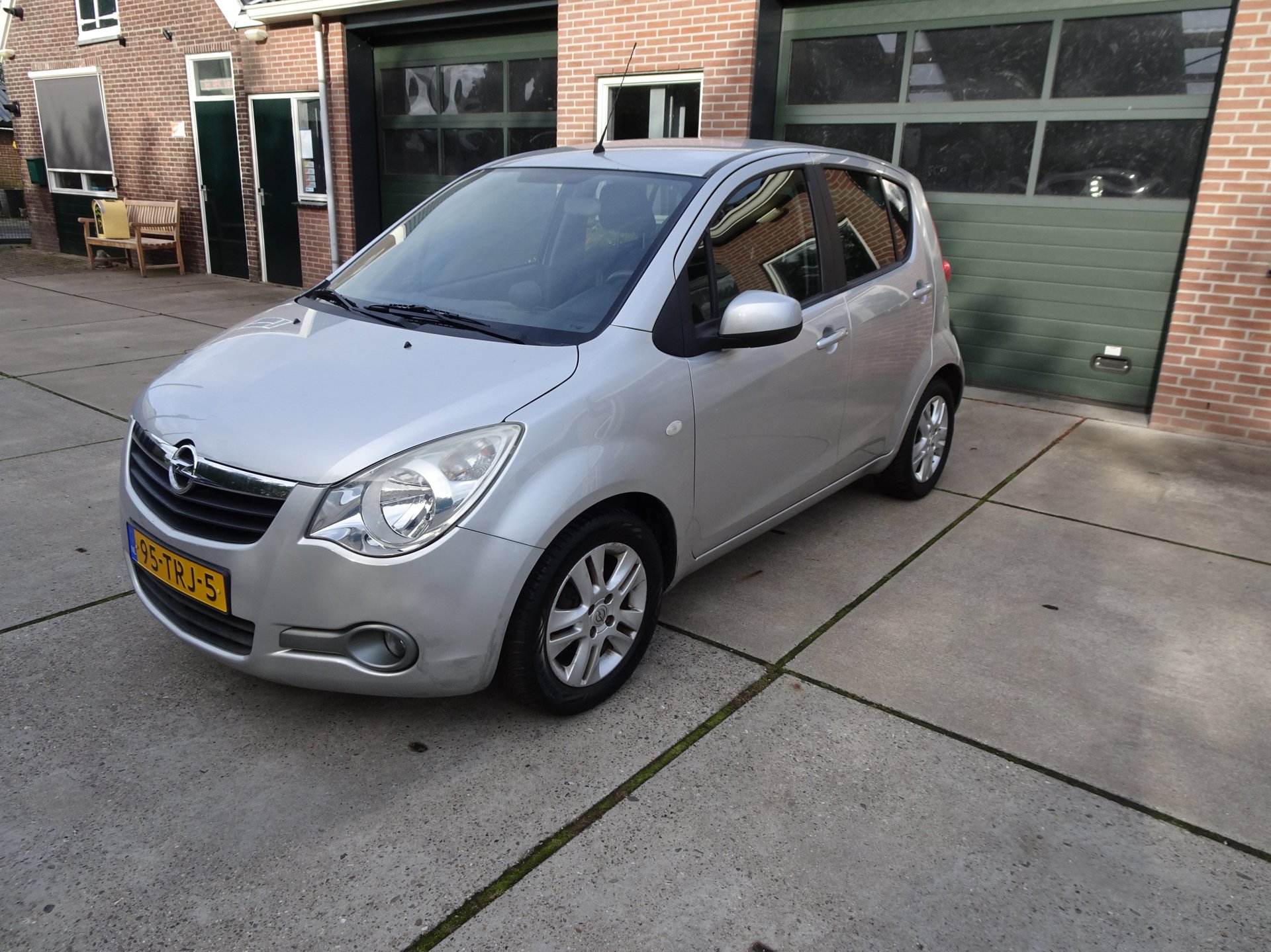 Opel Agila 1.0 Edition