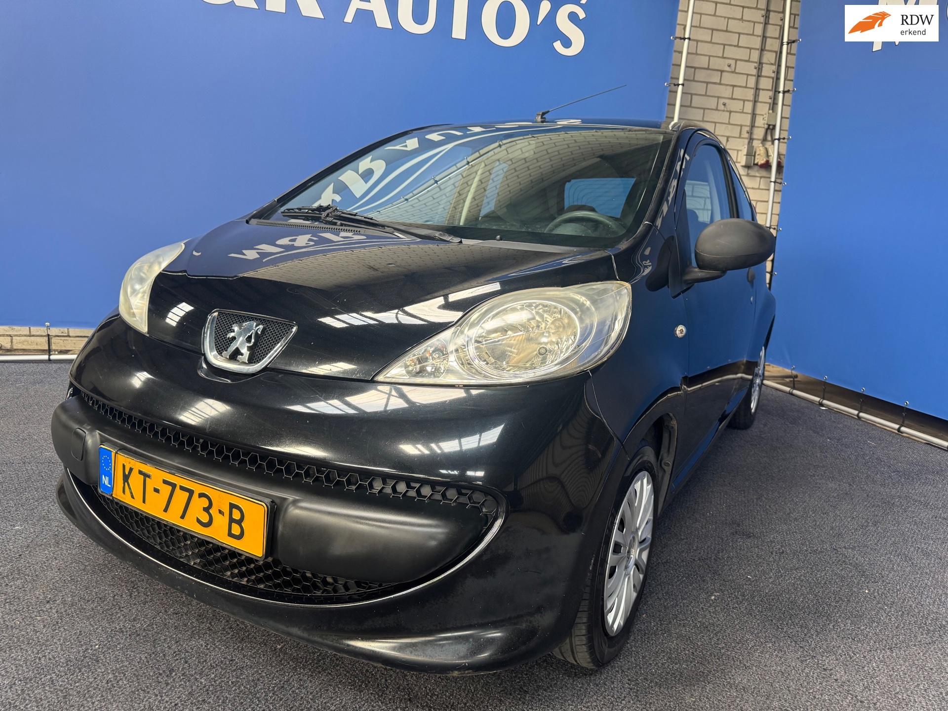 Peugeot 107 1.0-12V XR Nieuwe APK