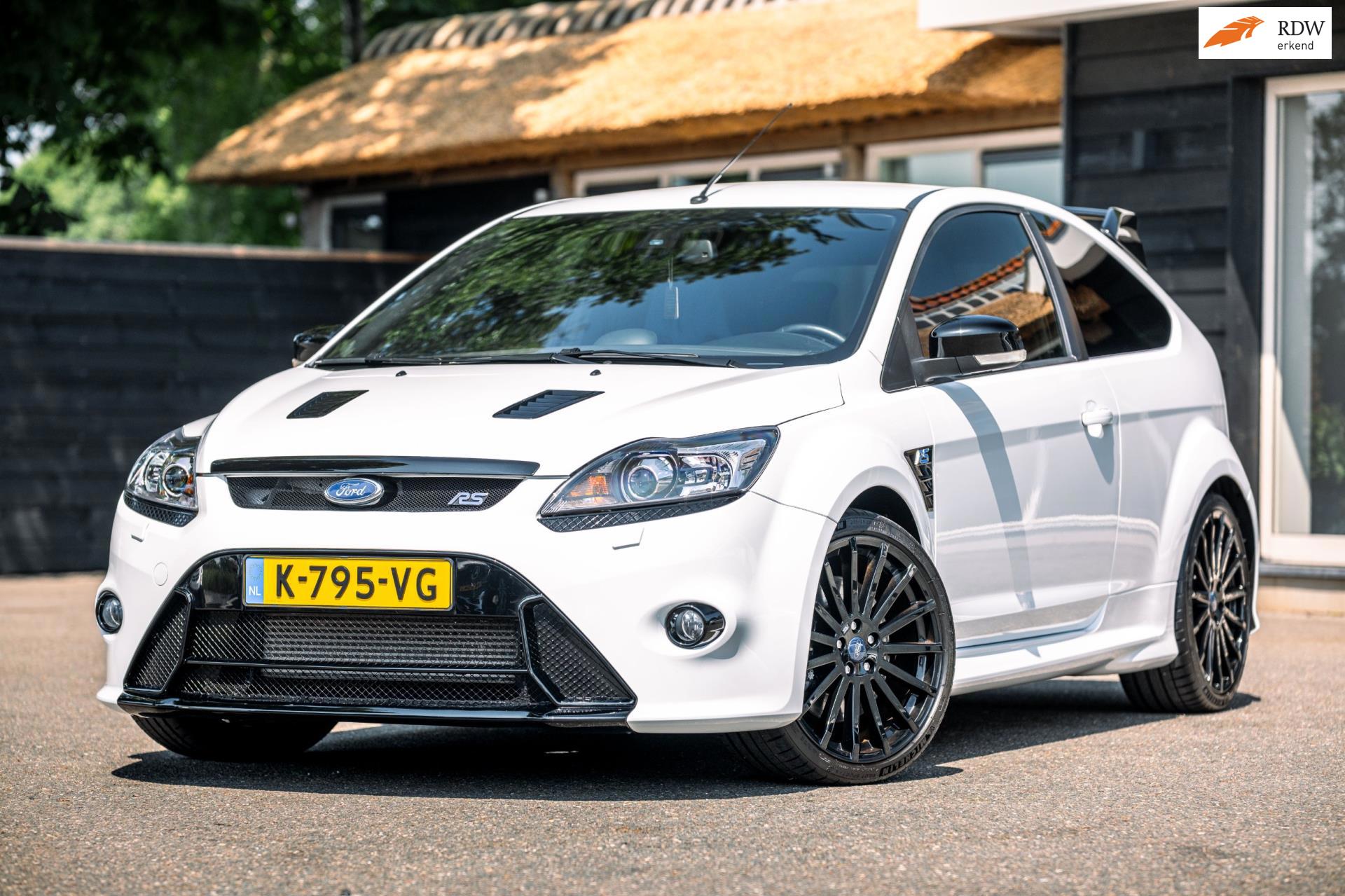 Ford Focus 2.5 RS Nieuwstaat I Uitgebreid Dekra Rapport I Liefhebbersauto I 19 Inch I Recaro I Camera