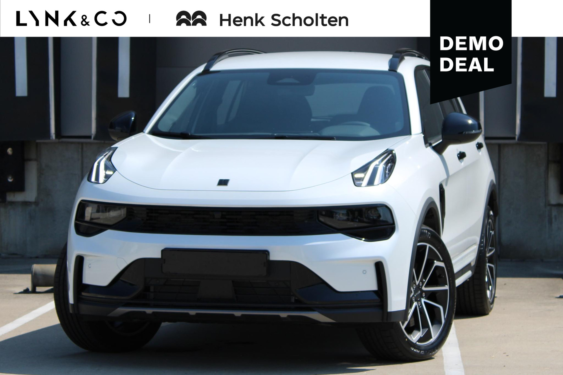Lynk & Co 01 Core |