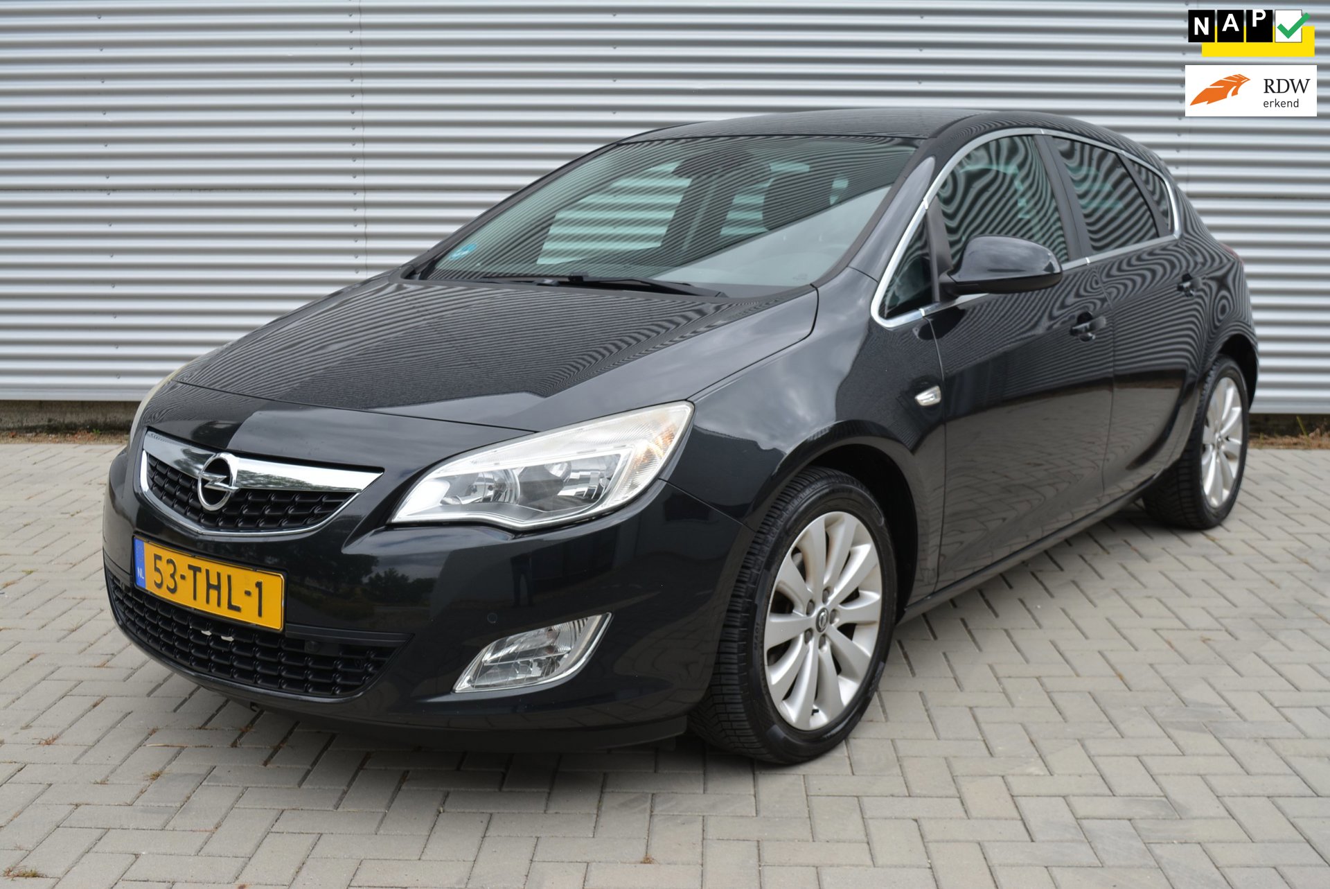 Opel Astra 1.4 Turbo Cosmo | Navigatie | Cruise | PDC | L.M. Velgen.