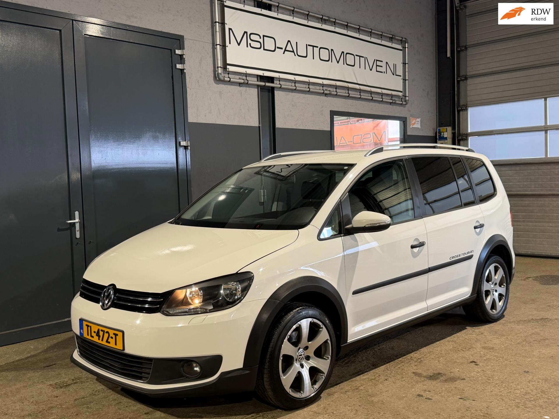 Volkswagen Touran 1.4 TSI Cross|CAMERA|ONDERHOUDEN|TREKHAAK |140pk !