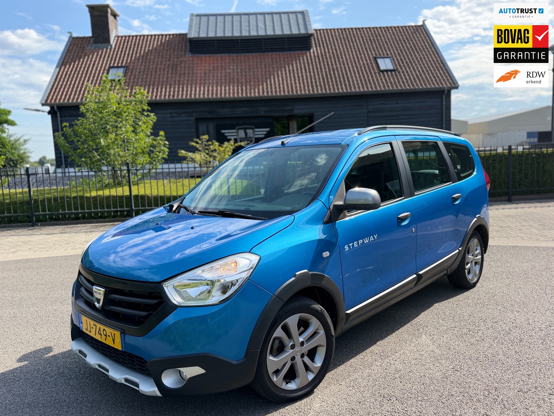 Dacia Lodgy 1.2 TCe Stepway 7-PERSOONS AIRCO CR.CONTR NAVIGATIE
