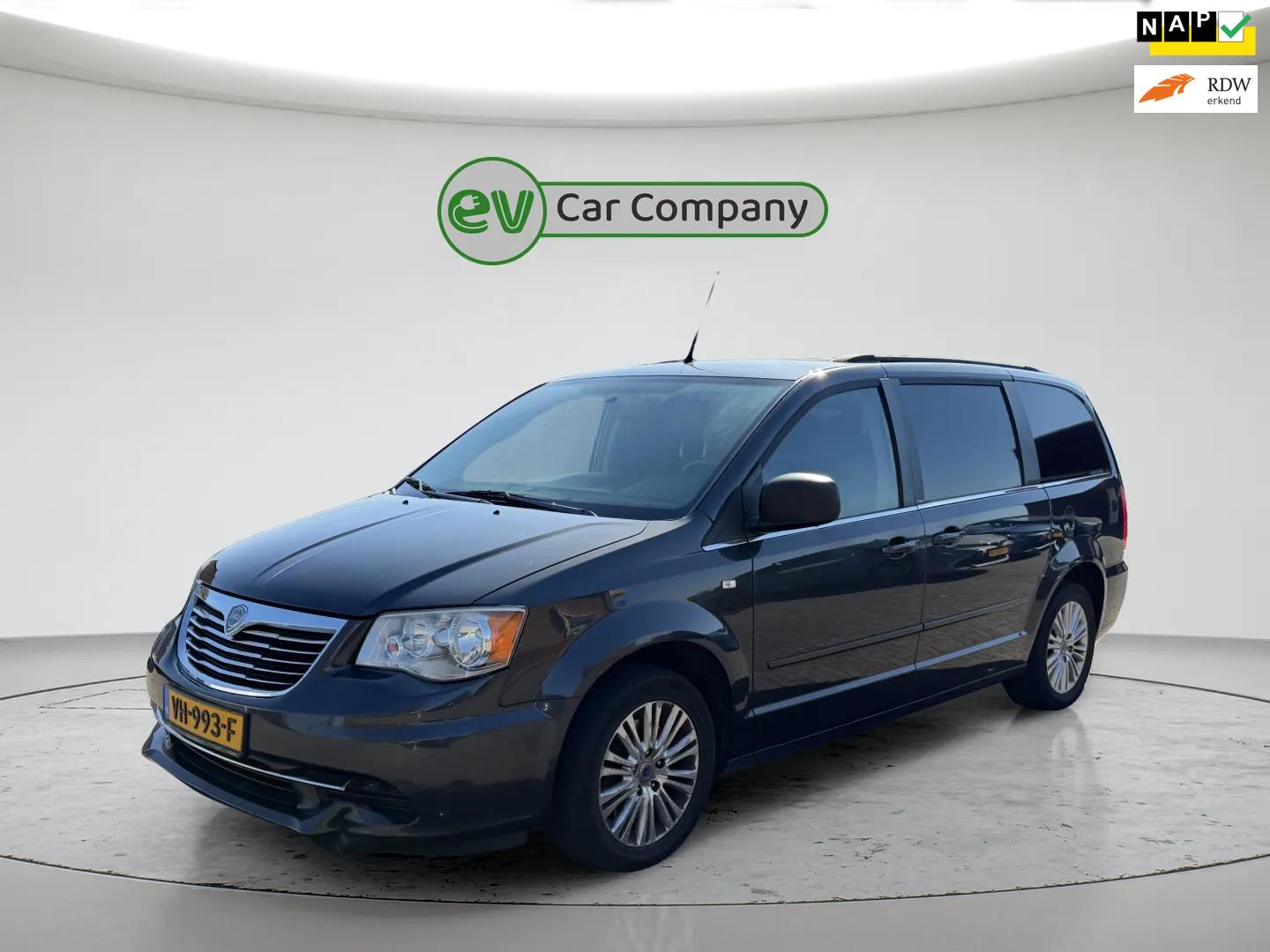 Lancia Voyager 2.8 MultiJet Silver | Grijs kenteken | Automaat | Leder | Airco
