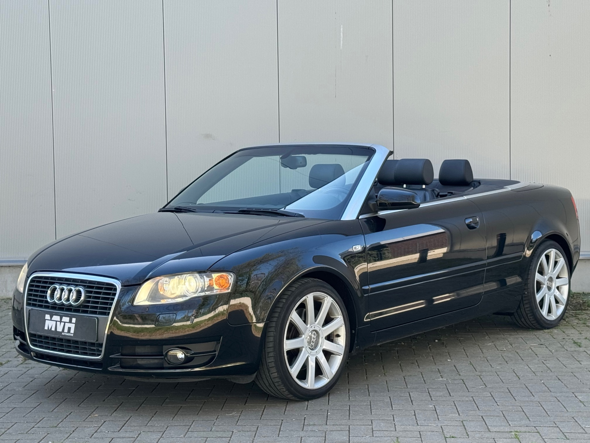 Audi A4 Cabriolet 2.0 TFSI Pro Line Exclusive - Automaat - Leder - Xenon - MMI - Stoelverwarming - OrigNL - NAP