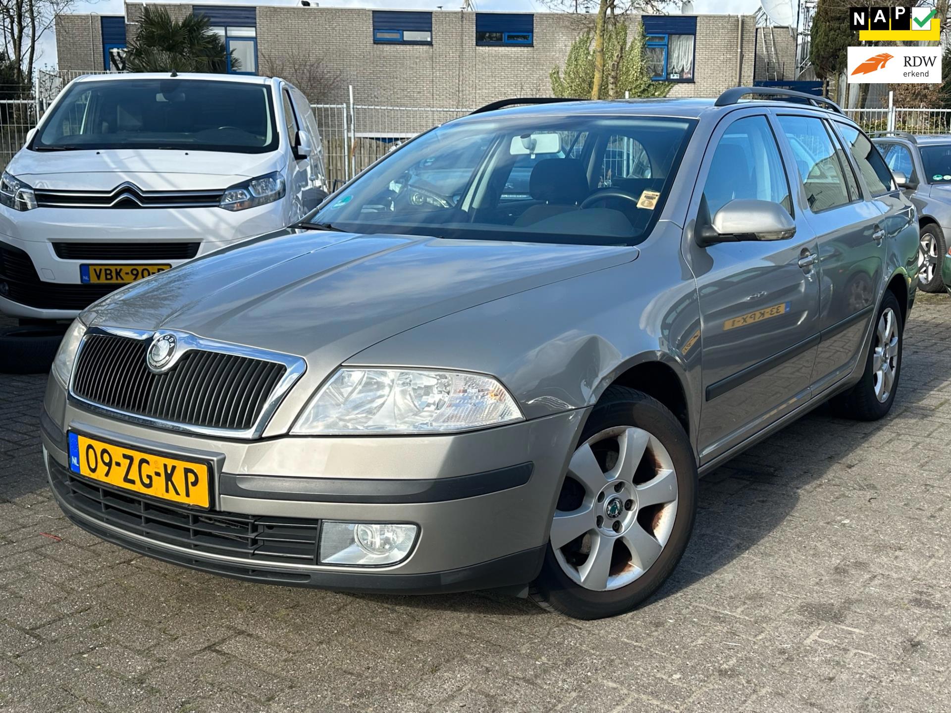 Skoda Octavia Combi 1.8 TSI Ambiente Attractive Business