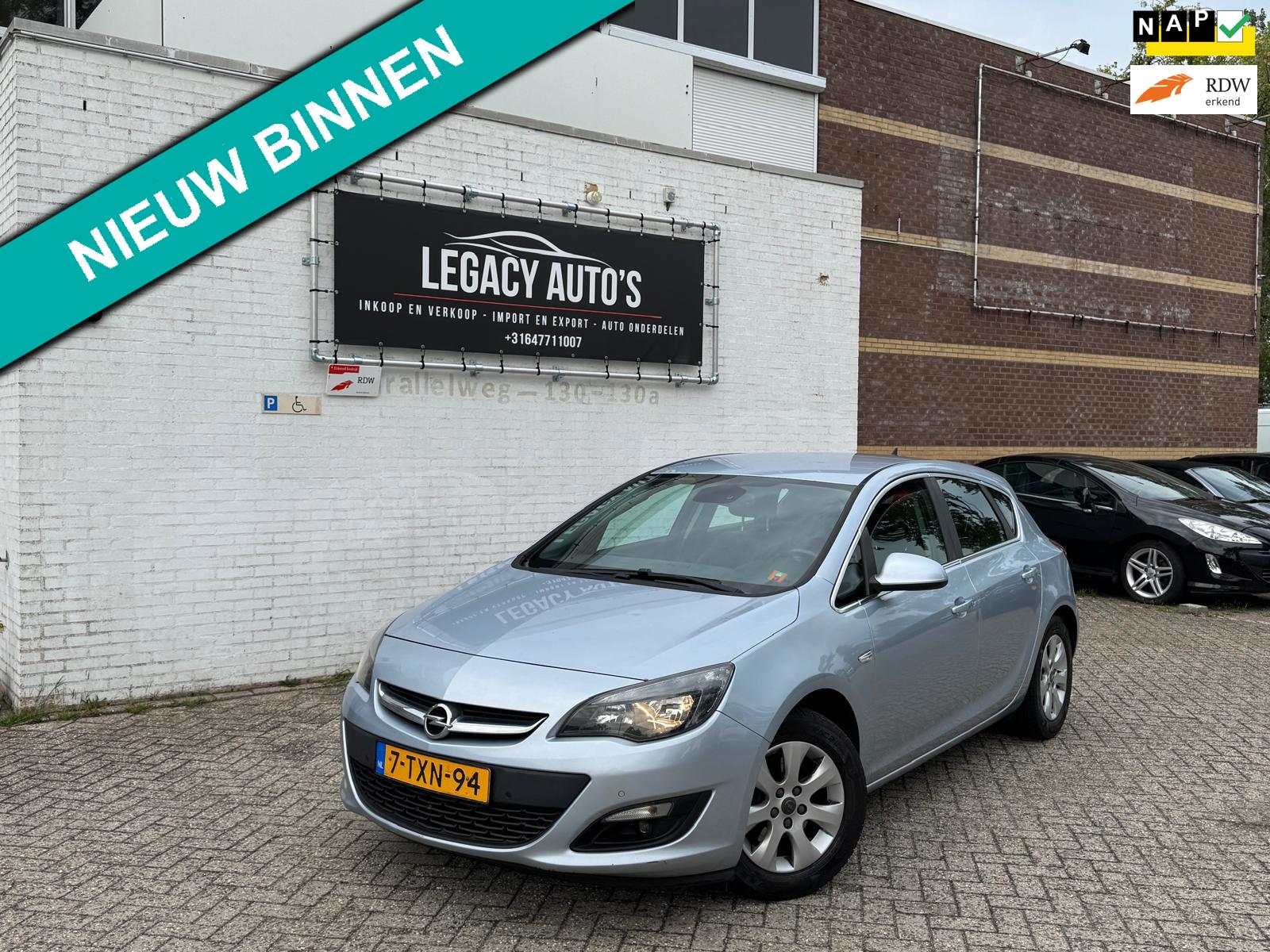 Opel Astra 1.6 CDTi Business + NIEUW APK - CRUISE CONTROLE - RIJDT & SCHAKELT GOED!
