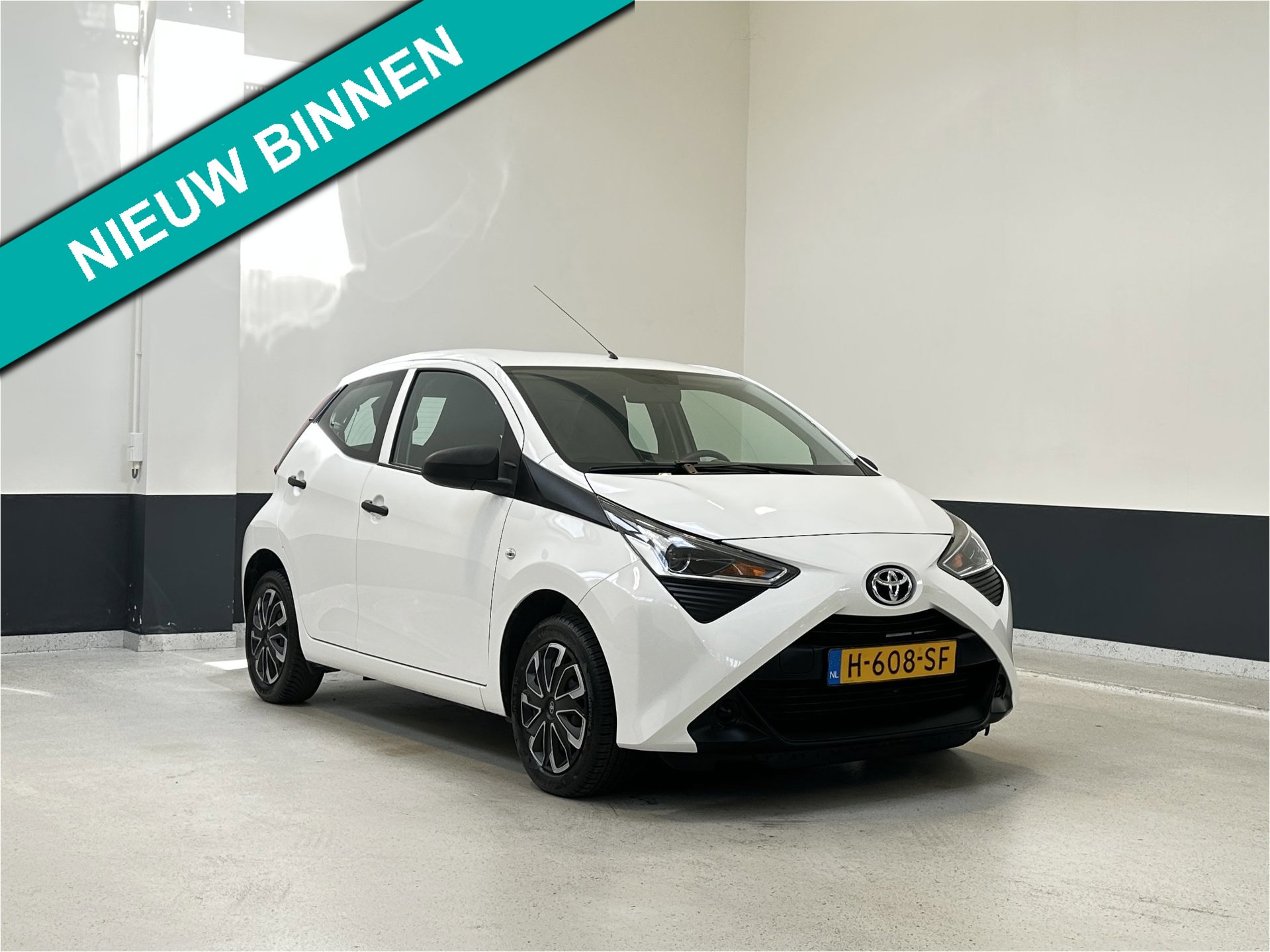 Toyota Aygo 1.0 VVT-i x-fun| NL| 1 Eig | Airco| C.V | Bluetooth |