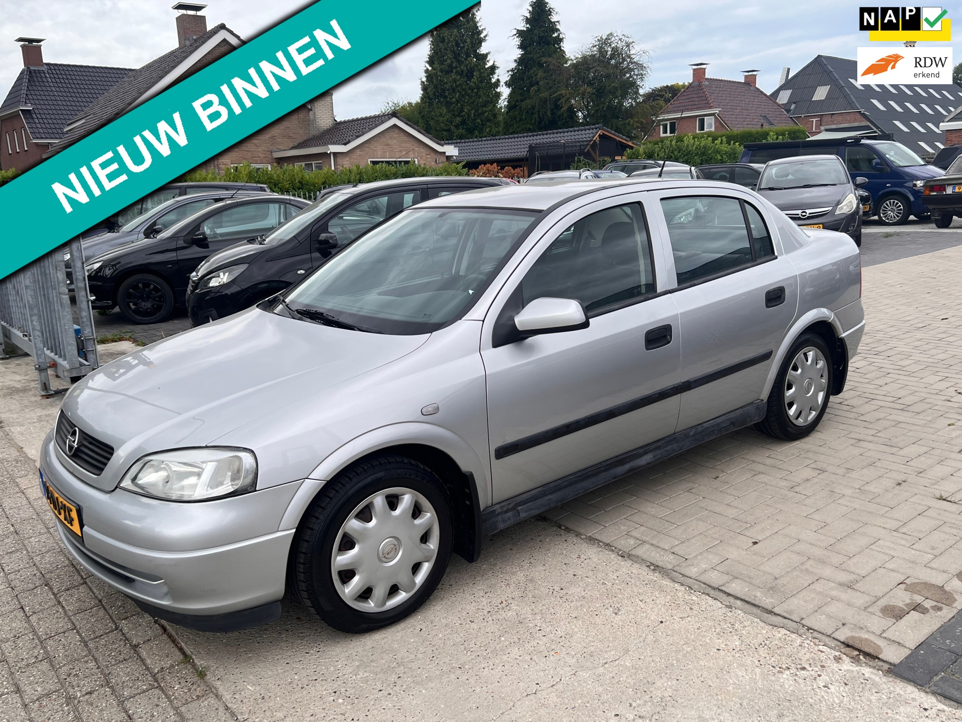 Opel Astra 1.8-16V Club Nieuwe APK Automaat