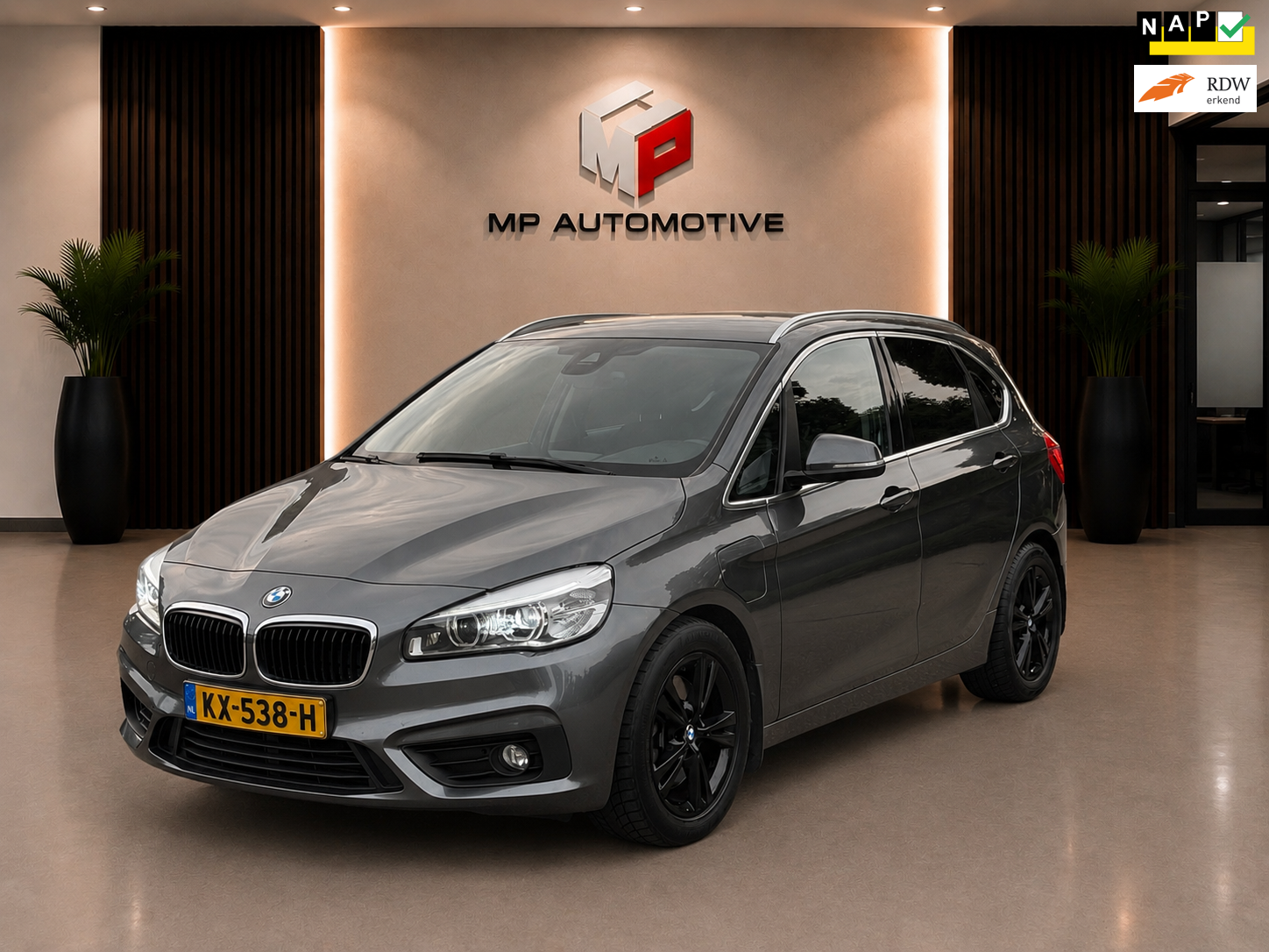 BMW 2-serie Active Tourer 225xe iPerformance Centennial Executive|AUT|LED|NAVIGATIE|NAP