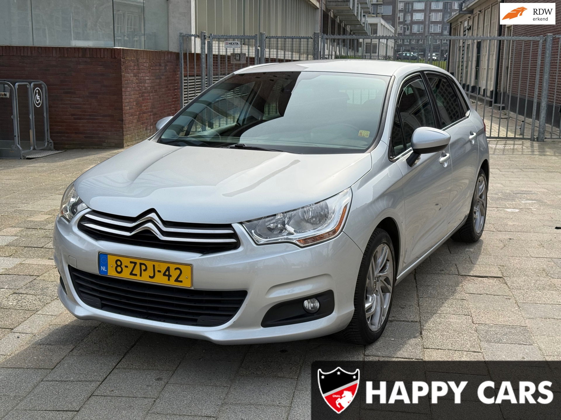 Citroën C4 1.2 PureTech Ligne Business, NIEUWE APK, NAVI