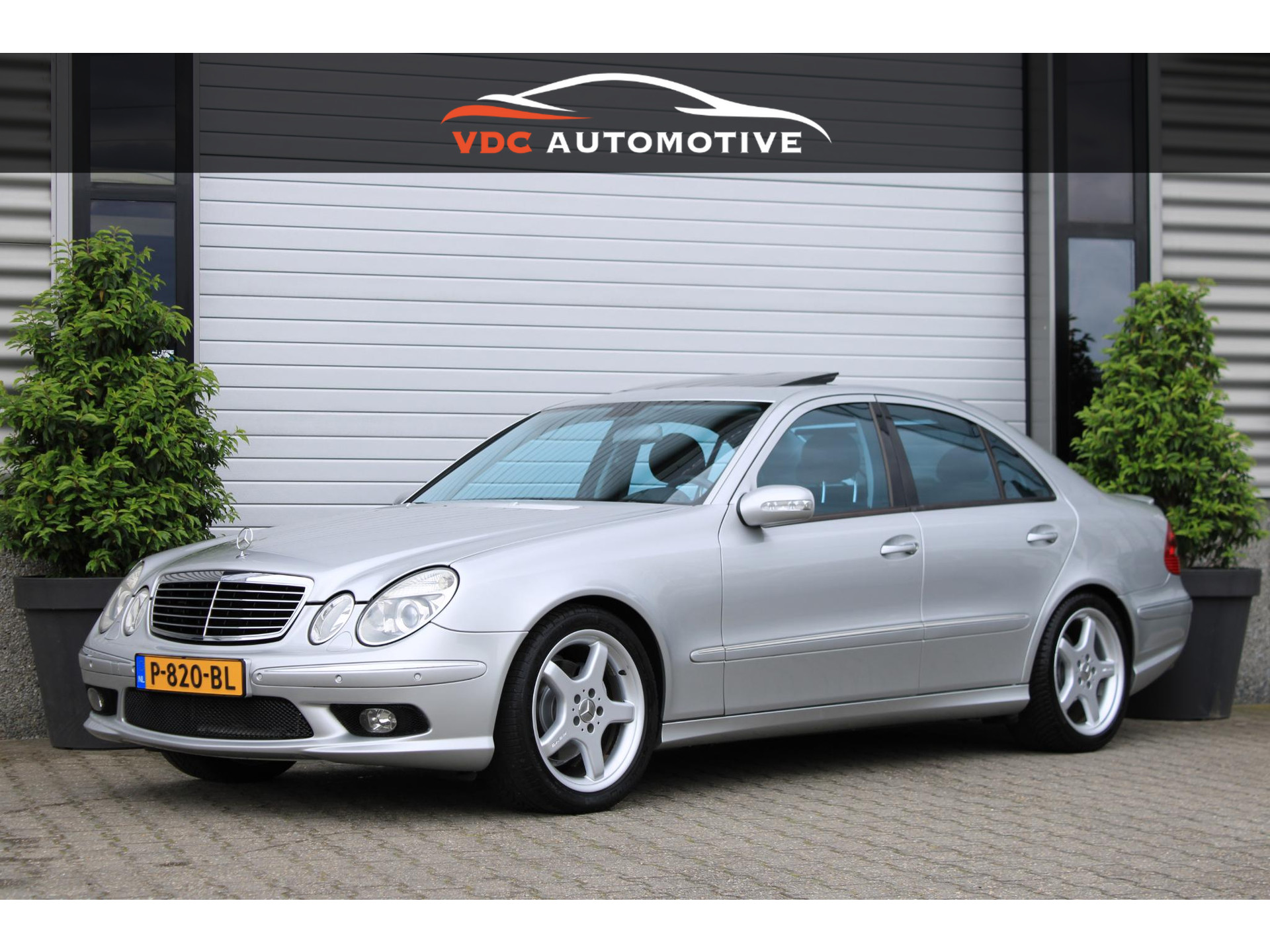 Mercedes-Benz E-Klasse 350 AMG
