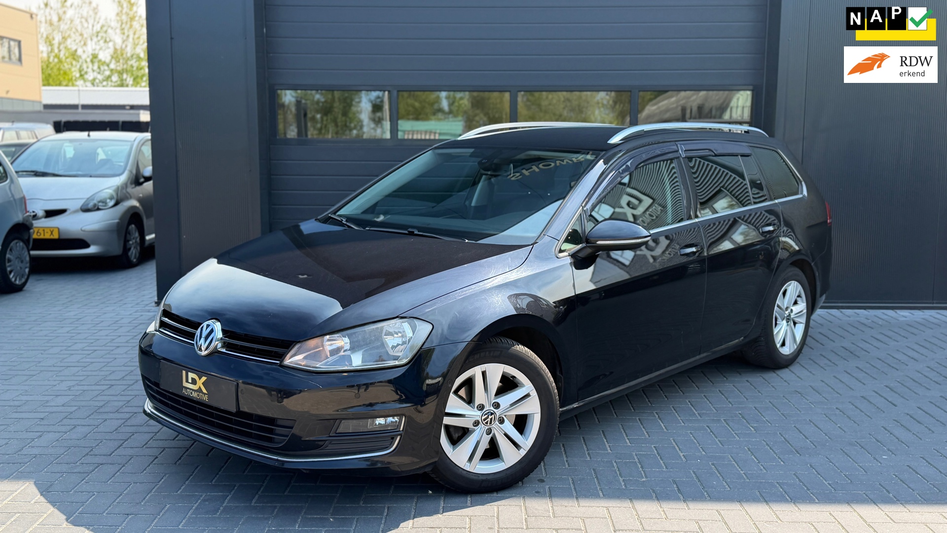 Volkswagen Golf Variant 1.6 TDI Highline Automaat|Trekhaak|Stoelverwarming