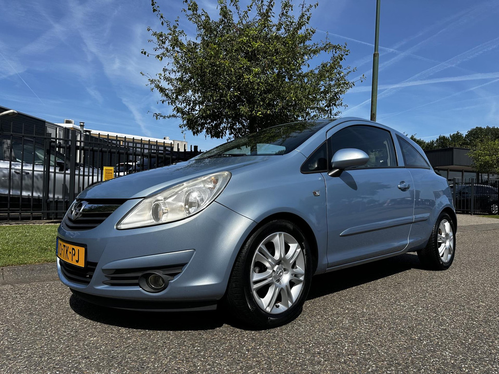 Opel Corsa 1.2 16V 3D AIRCO Enjoy LM Velgen Nwe APK Mooi en Goed