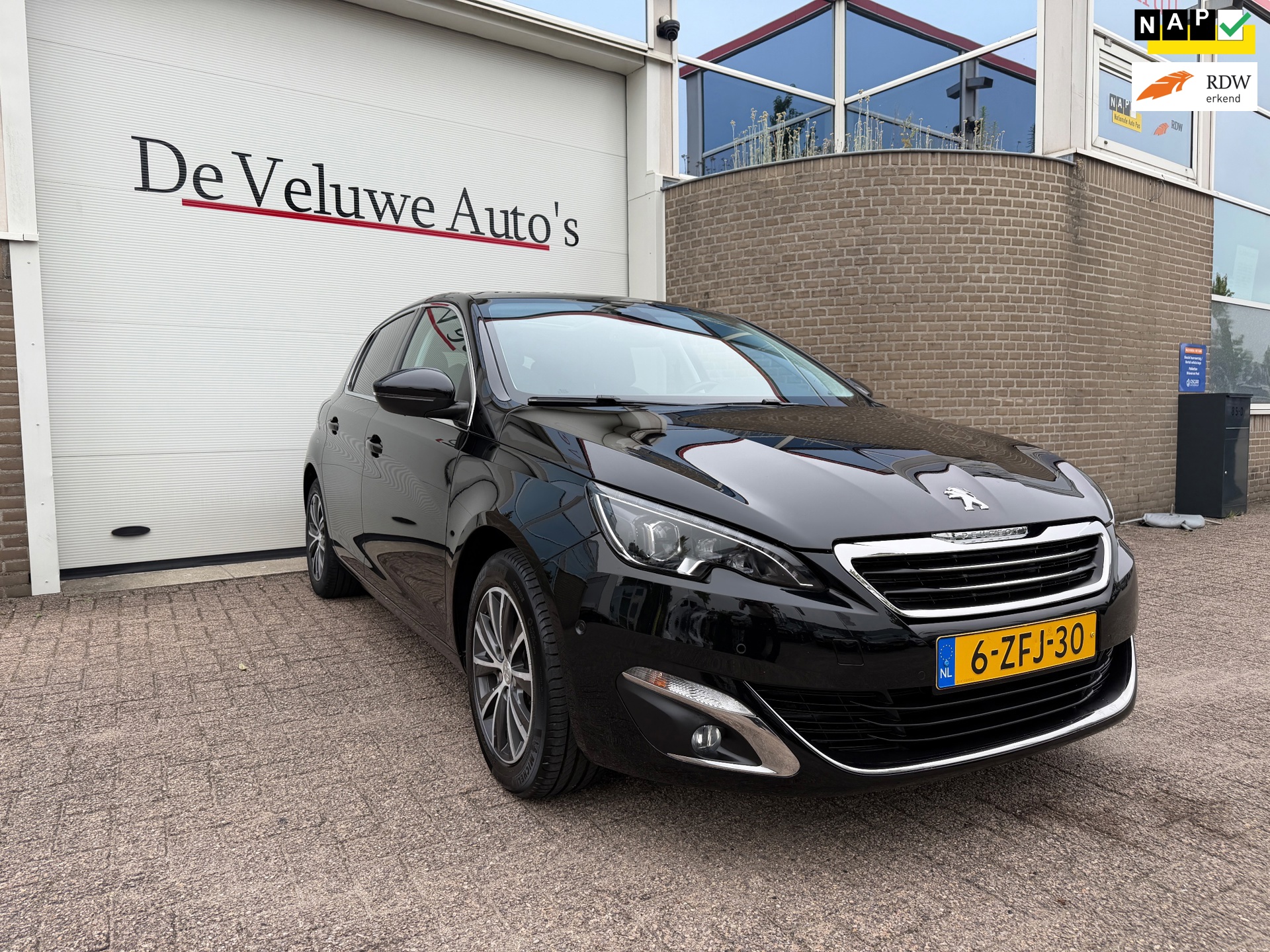 Peugeot 308 1.2 e-THP Allure|Automaat|Navi|Pano|Camera|CC