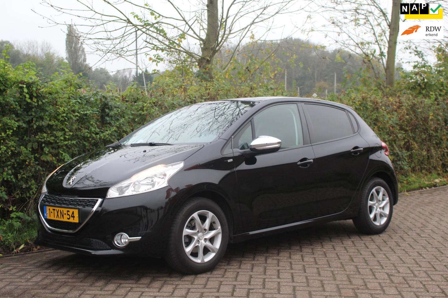 Peugeot 208 1.2 VTi Style *Dist VV !! *2e Eig ! *MultiMedia