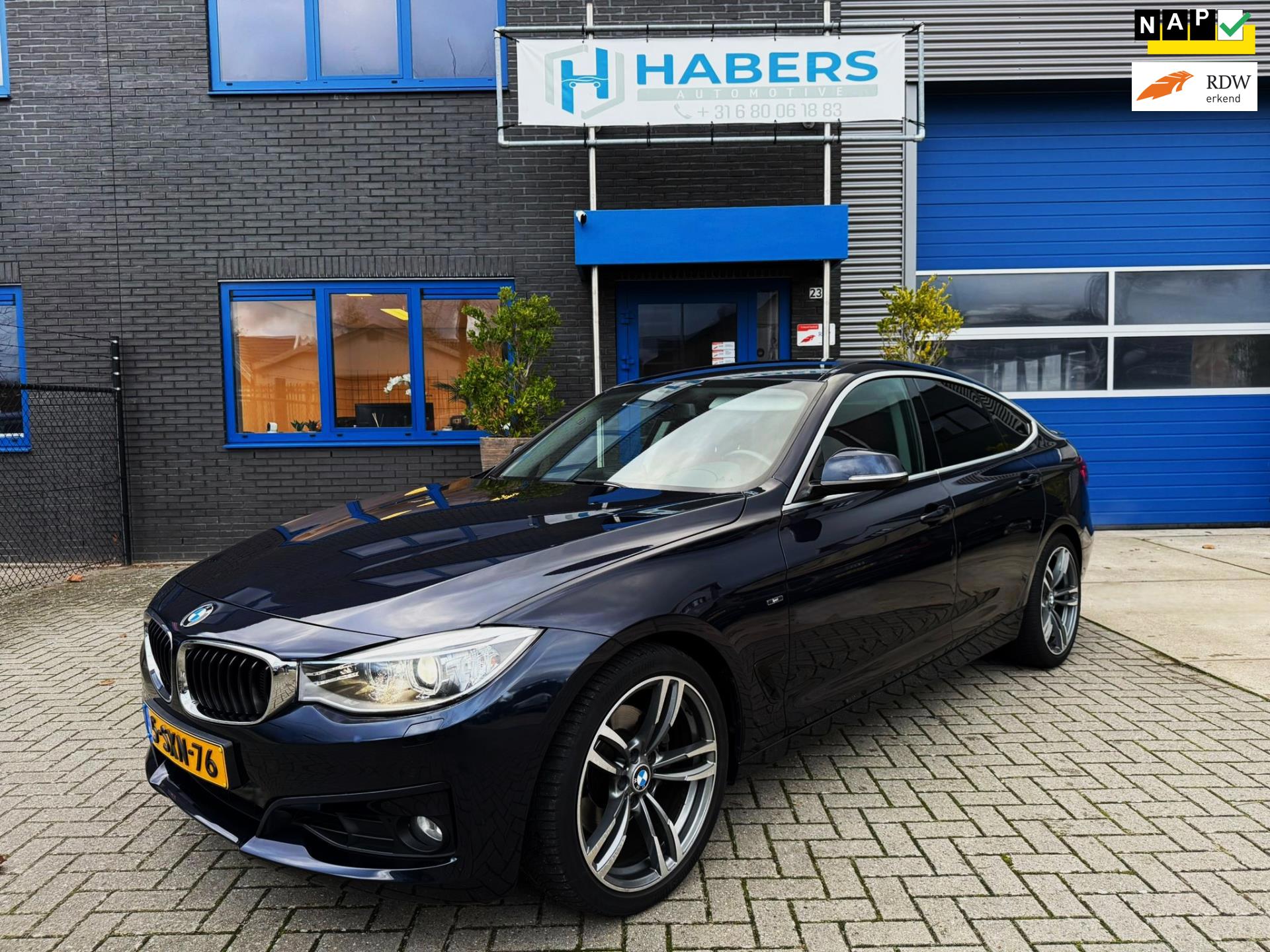 BMW 3-serie Gran Turismo 328i High Executive 245PK|Origineel NL|Proff Navi|AUT|Rood Leder|Trekhaak|PDC|Memmory|StoelVW|M-velgen|