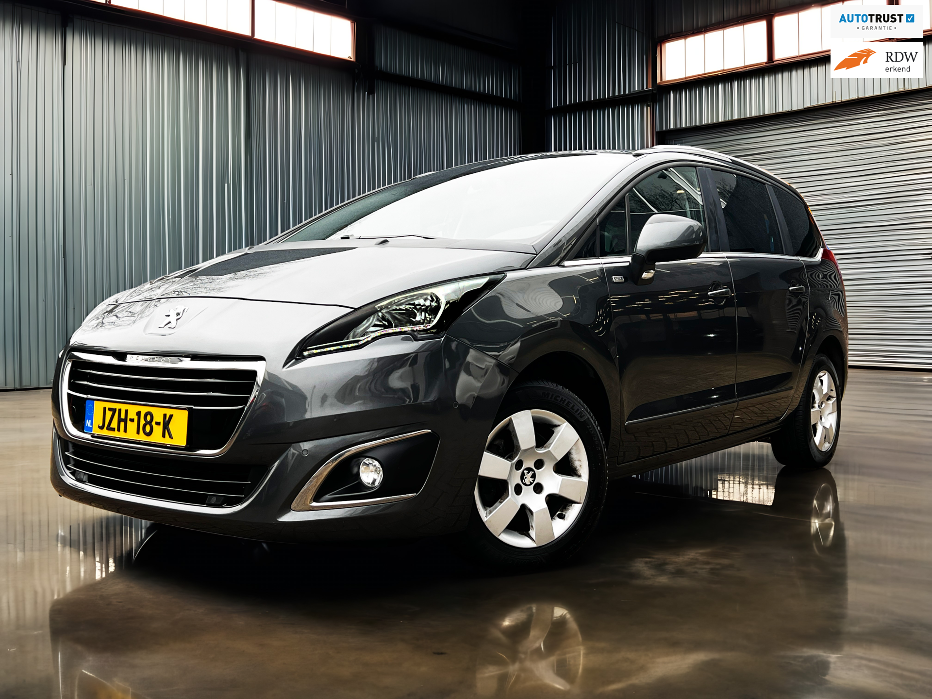 Peugeot 5008 1.2 PureTech Blue Lease 7p. Carplay_Trekhaak