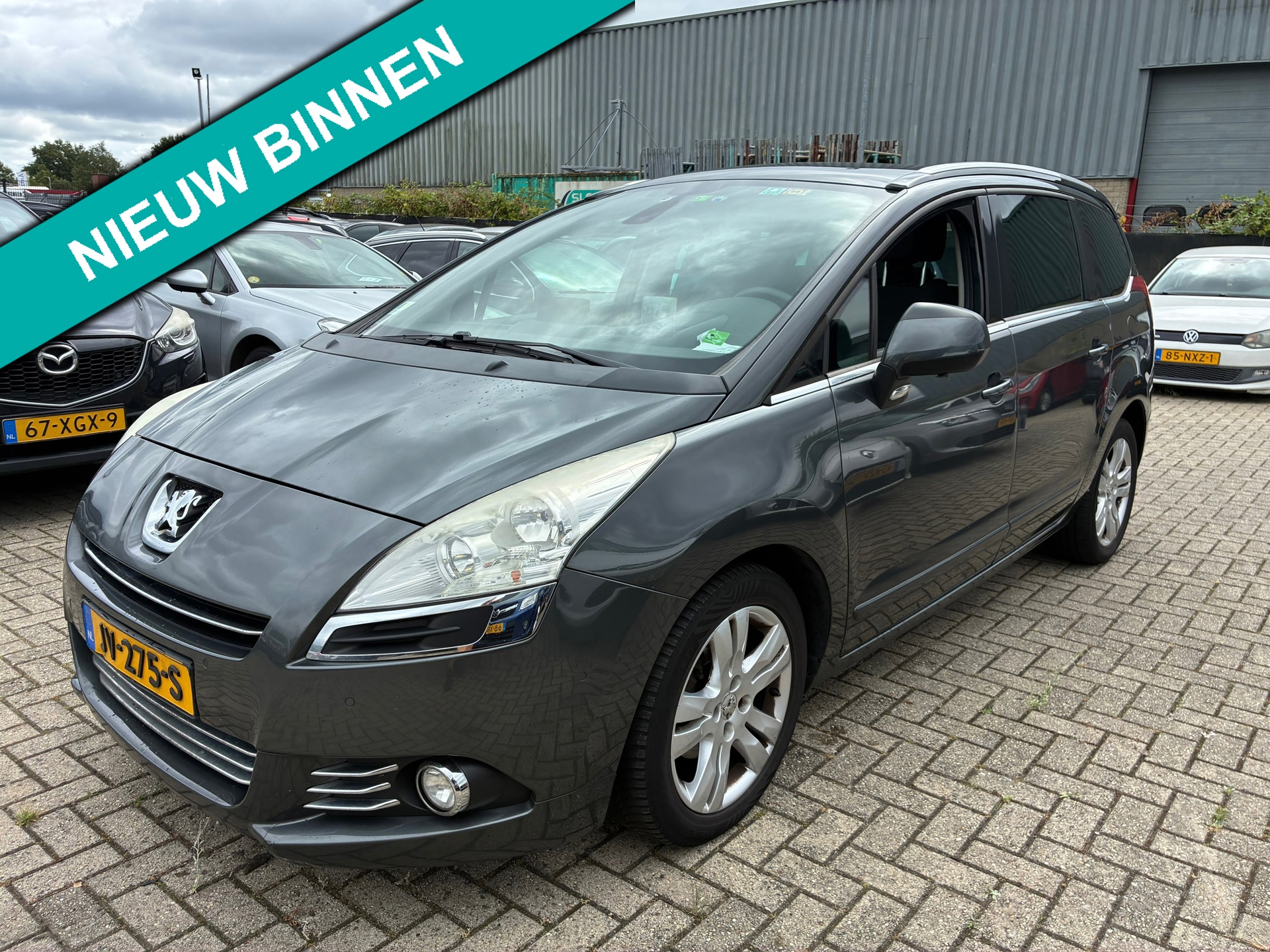 Peugeot 5008 1.6 HDiF Blue Lease 7p. 17"
