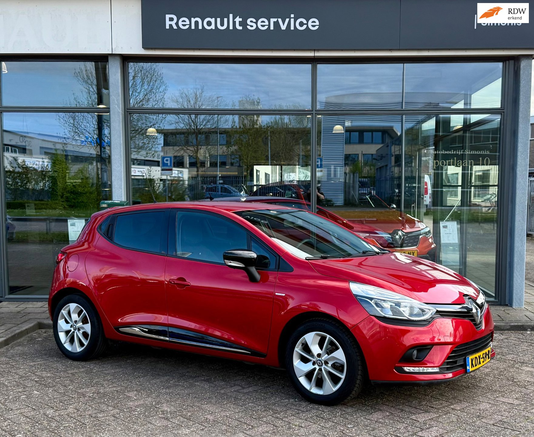 Renault CLIO 1.2 TCe Limited Automaat | Navi | P. Sensoren