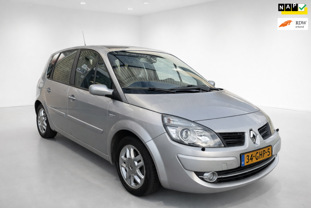 Renault Scénic 1.6-16V Tech Line, climat, schuifkanteldak, lichtmetaal, cruise control, navigatie, apk, trekhaak, inruil mogelijk.