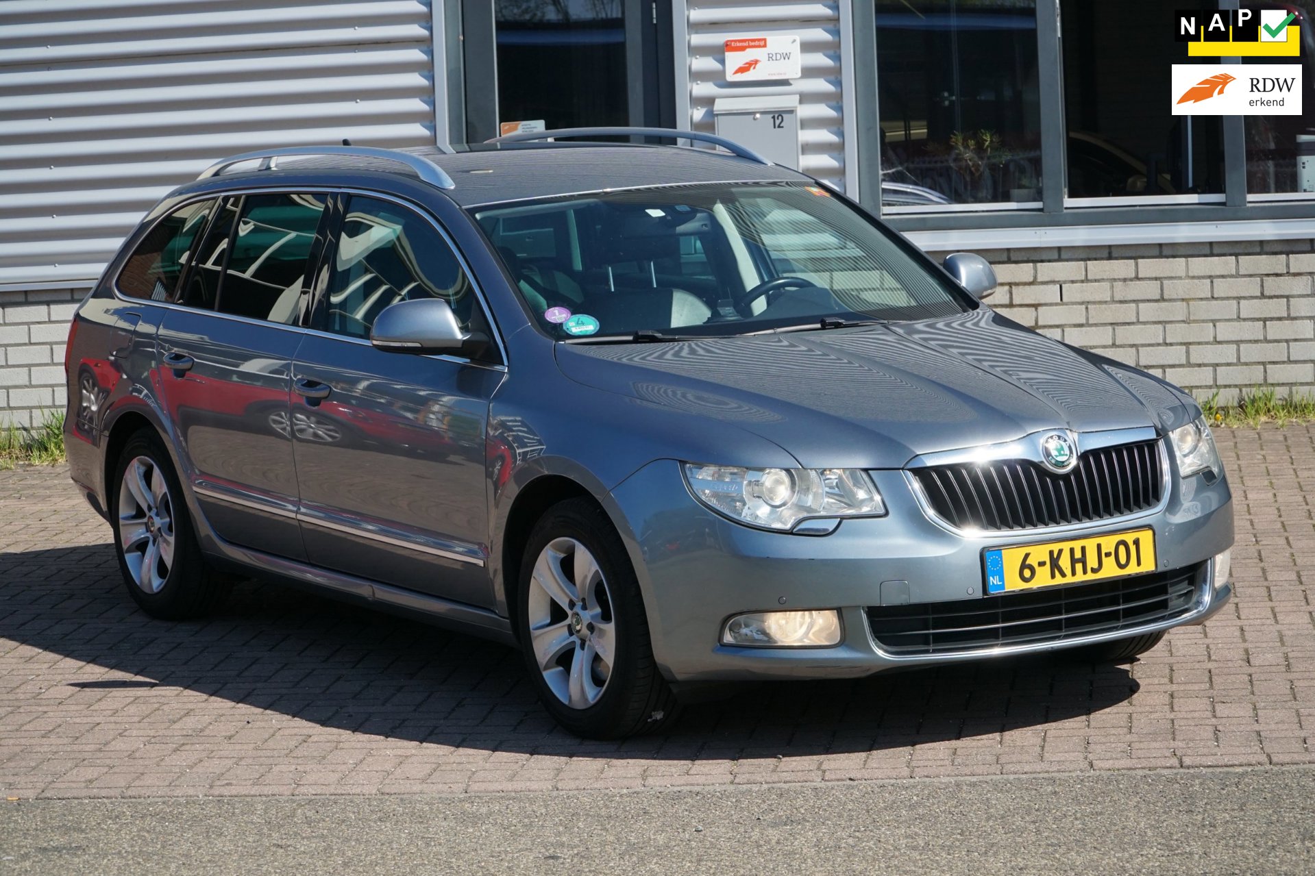 Skoda Superb Combi 1.4 TSI NIEUWE DISTR. KETTING, BAKOLIE VERVERST