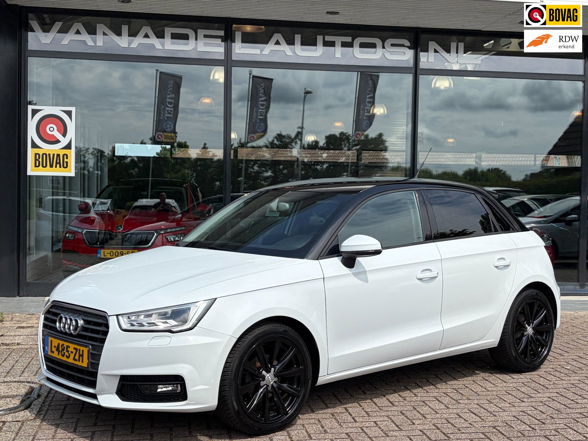 Audi A1 Sportback TFSI Sport S-Line 5Drs Navi Clima Cruise Park.Sens Trekhaak Dealeronderhouden!