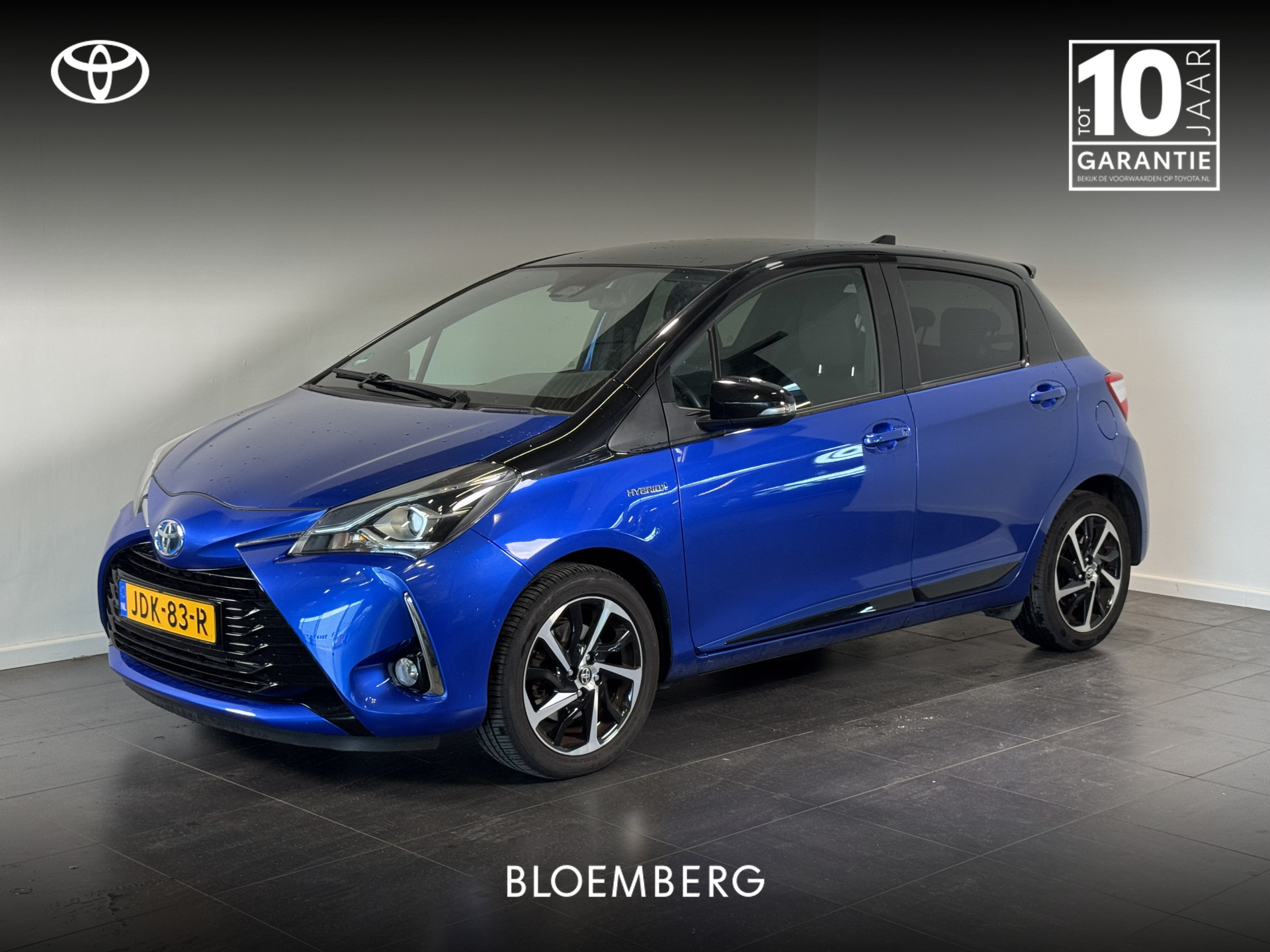 Toyota Yaris 1.5 Hybrid Bi-Tone
