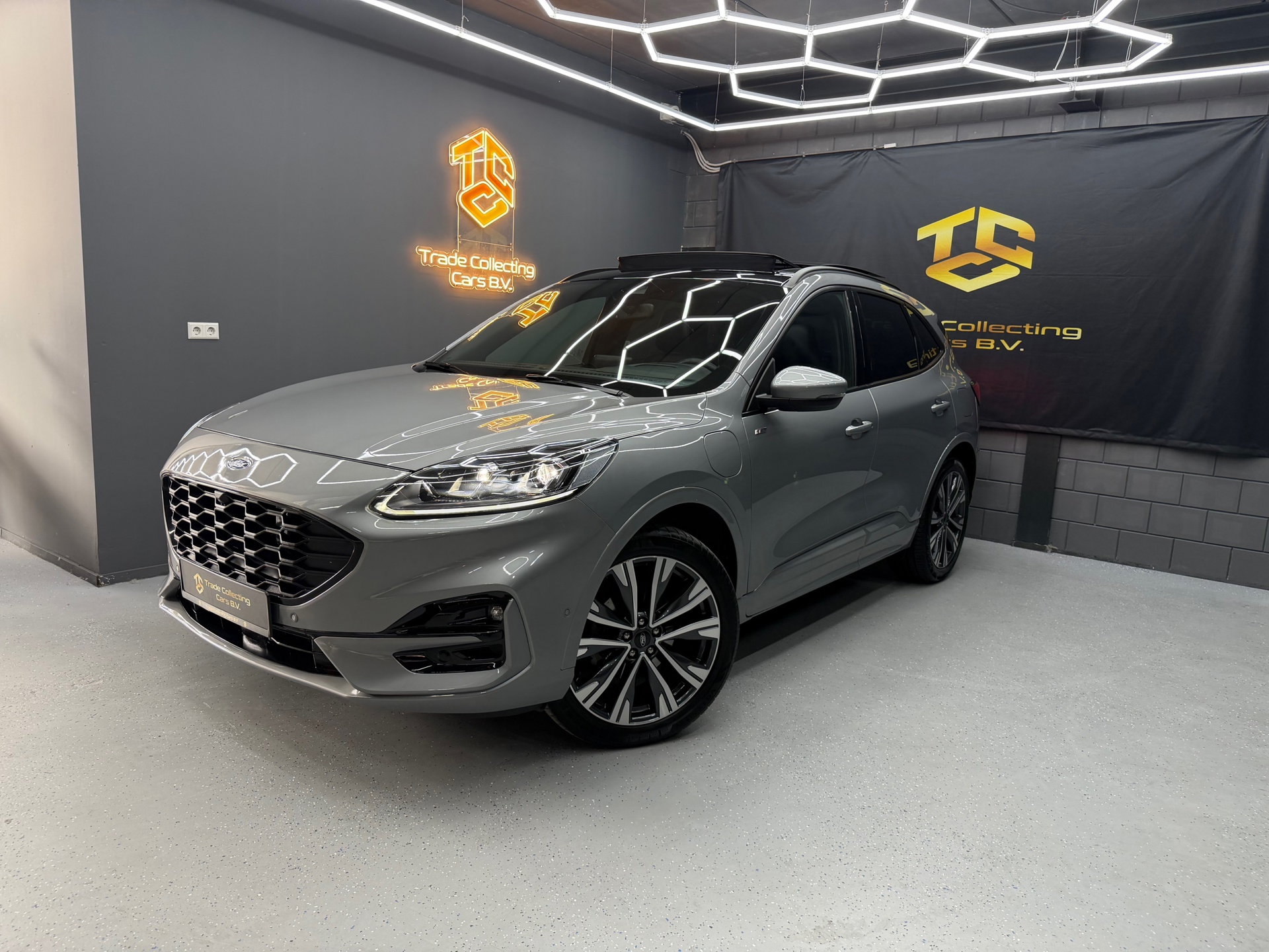 Ford Kuga 2.5 PHEV ST-Line X PANO-HUP-KEYLESS-360CAM-B&O-LEER-STUURVERWARMING-RUITVERWARMING-STOELVERWARMING
