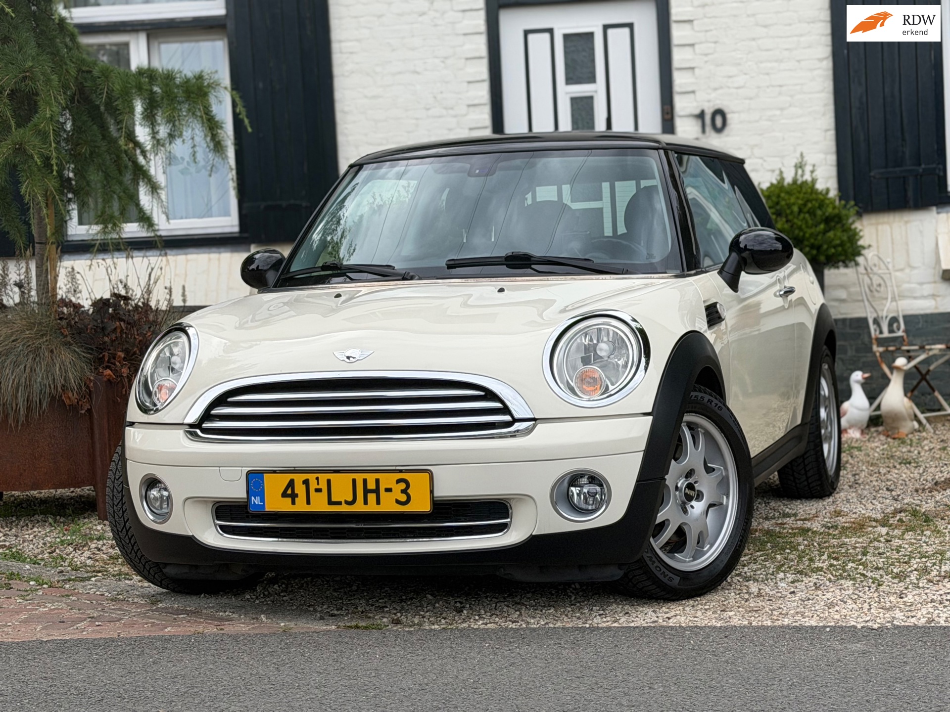 Mini 1.6 Cooper Business Line|Stoelverwarming|Airco|Cruise|