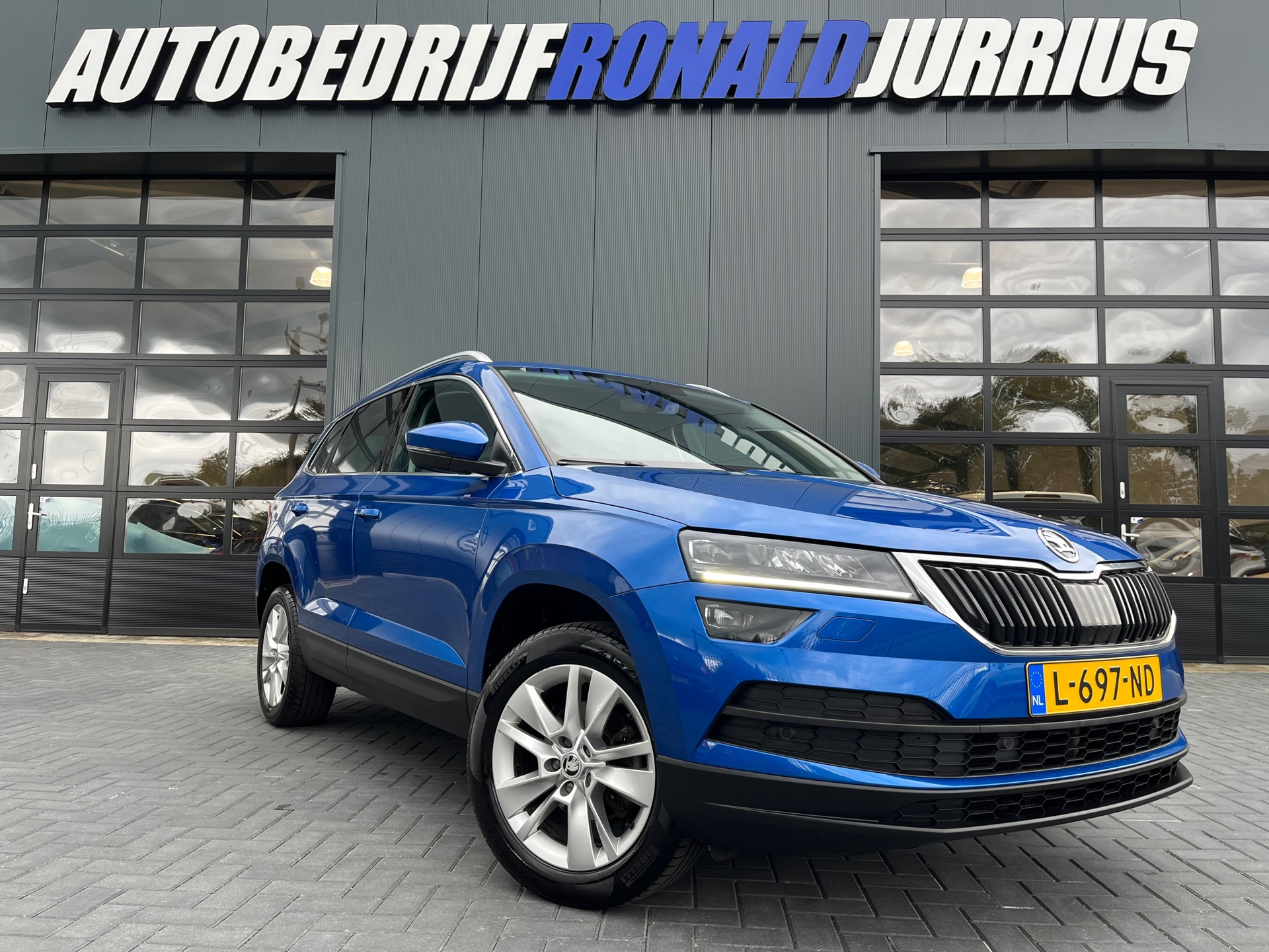 Skoda Karoq 1.5 TSI ACT Business Edition Plus NL.Auto/Trekhaak/Carplay/Camera/Full Led/Cruise/1Ste Eigenaar/Dealer Onderhouden