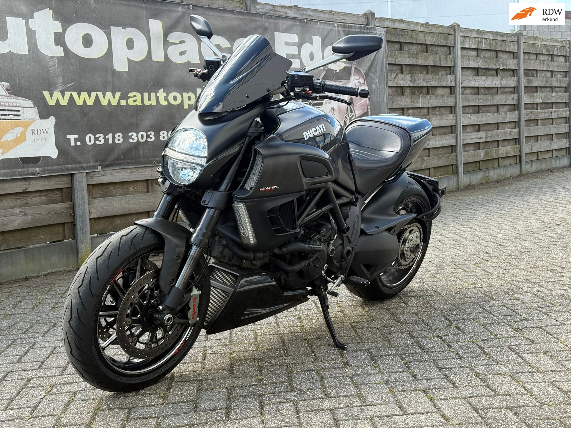 Ducati Tour Diavel Carbon zwart