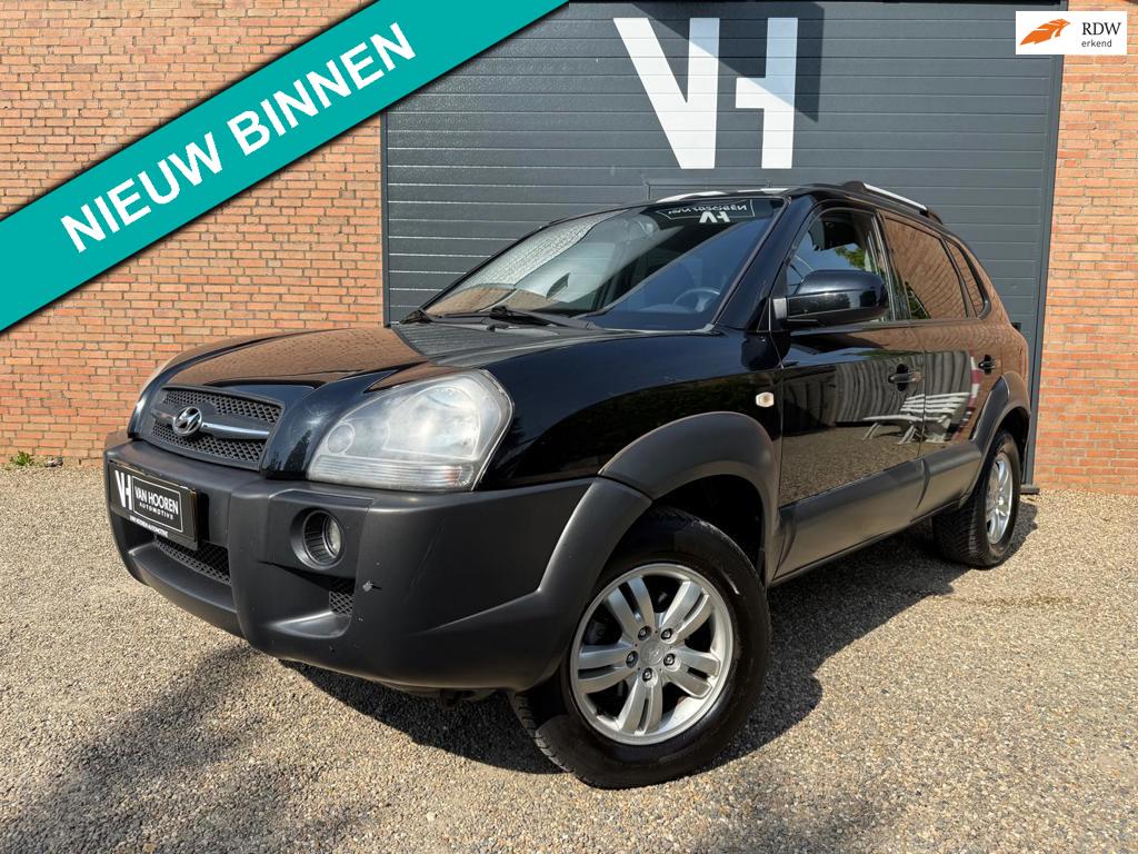 Hyundai Tucson 2.0i Style | CLIMA AIRCO | TREKHAAK | NIEUWE KOPPELING | PDC. ACHTER |