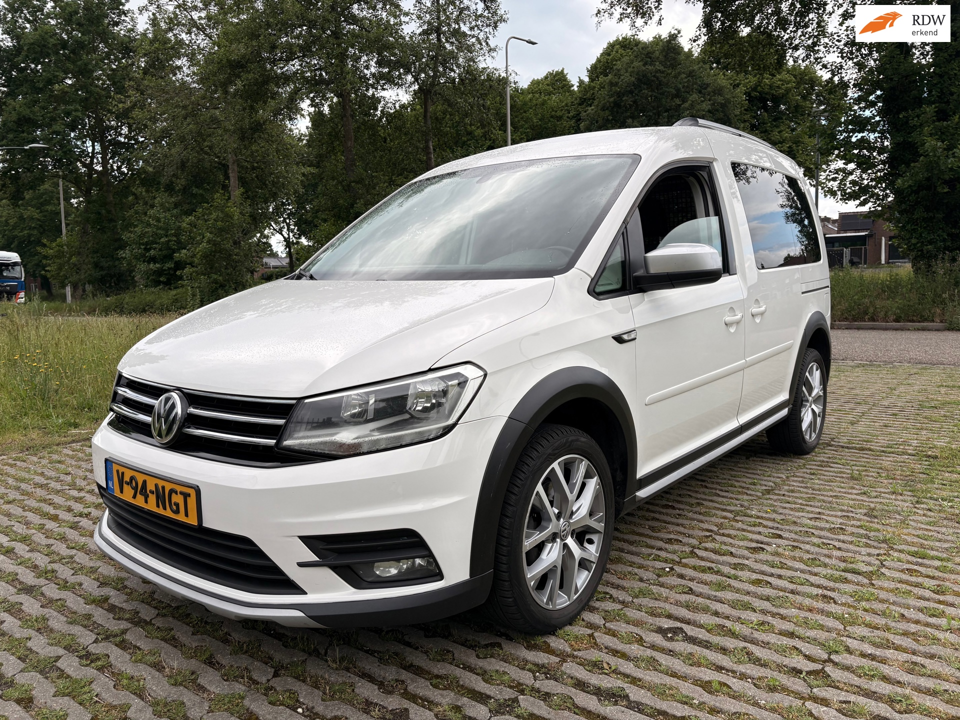 Volkswagen CADDY 2.0 TDI L1H1 BMT Exclusive Edition - xenon - airco - cruise control