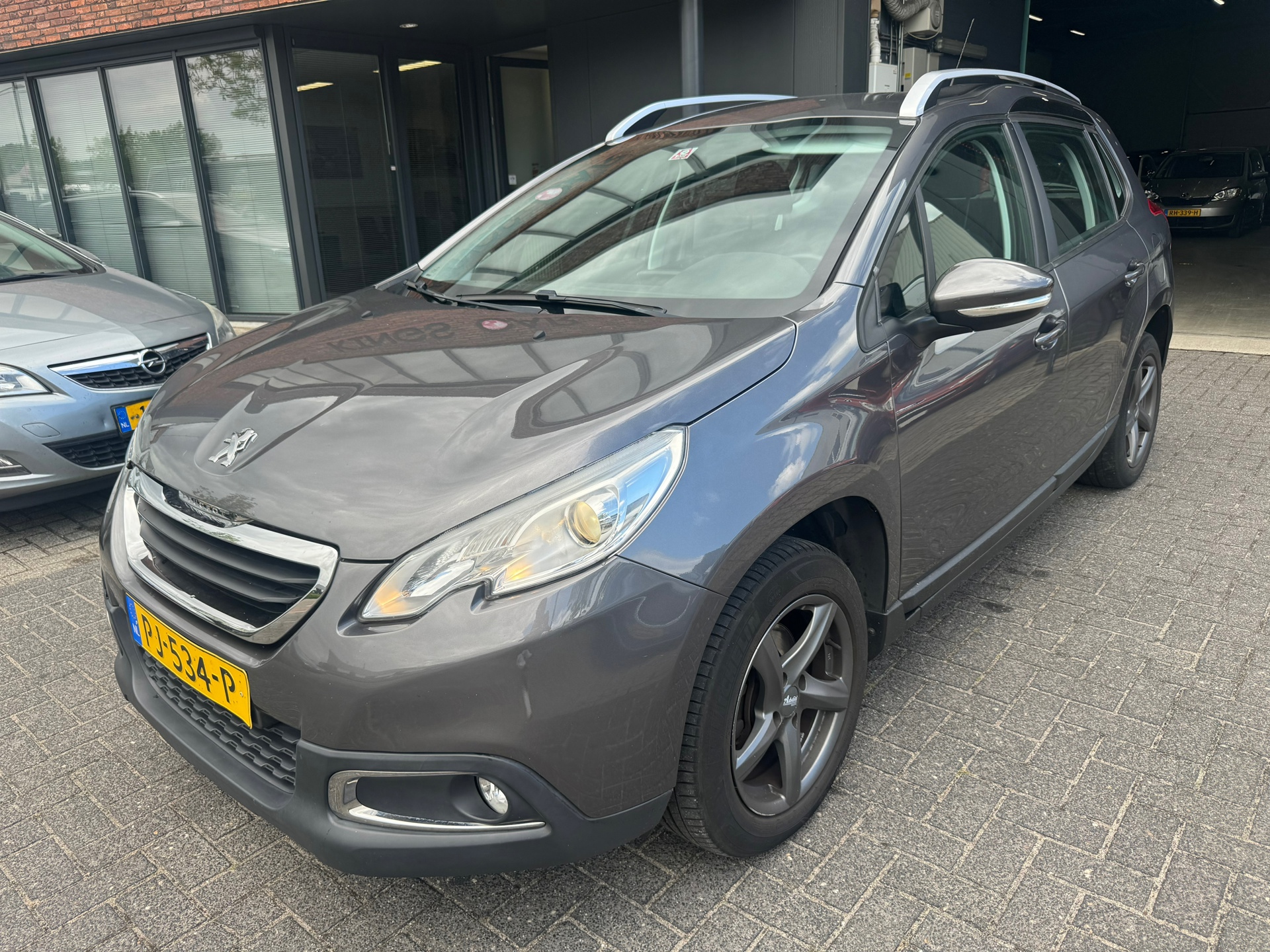 Peugeot 2008 1.2 PureTech Allure CRUISE LMV AIRCO TREKHAAK APK 2027