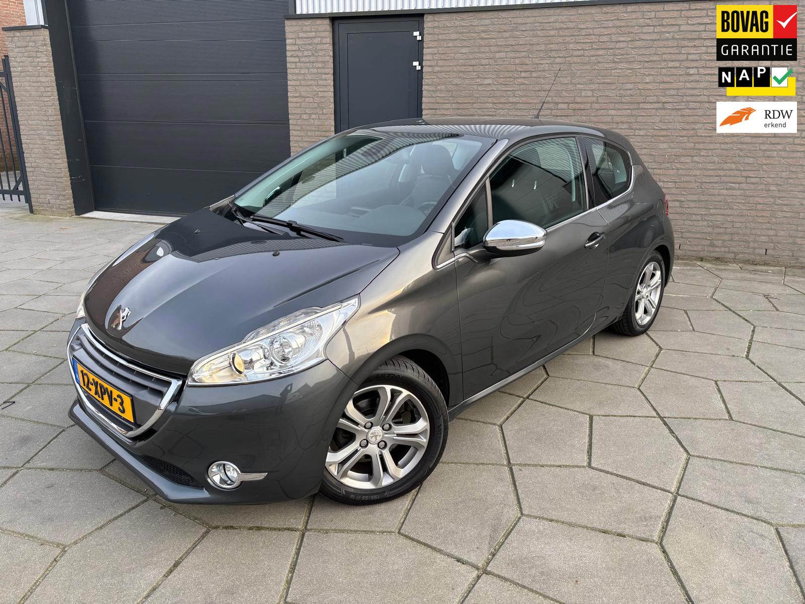Peugeot 208 1.4 VTi Allure| 3 Drs |Airco | verstralers |Chrome pakket |AUX| Full-Map Navi | leder