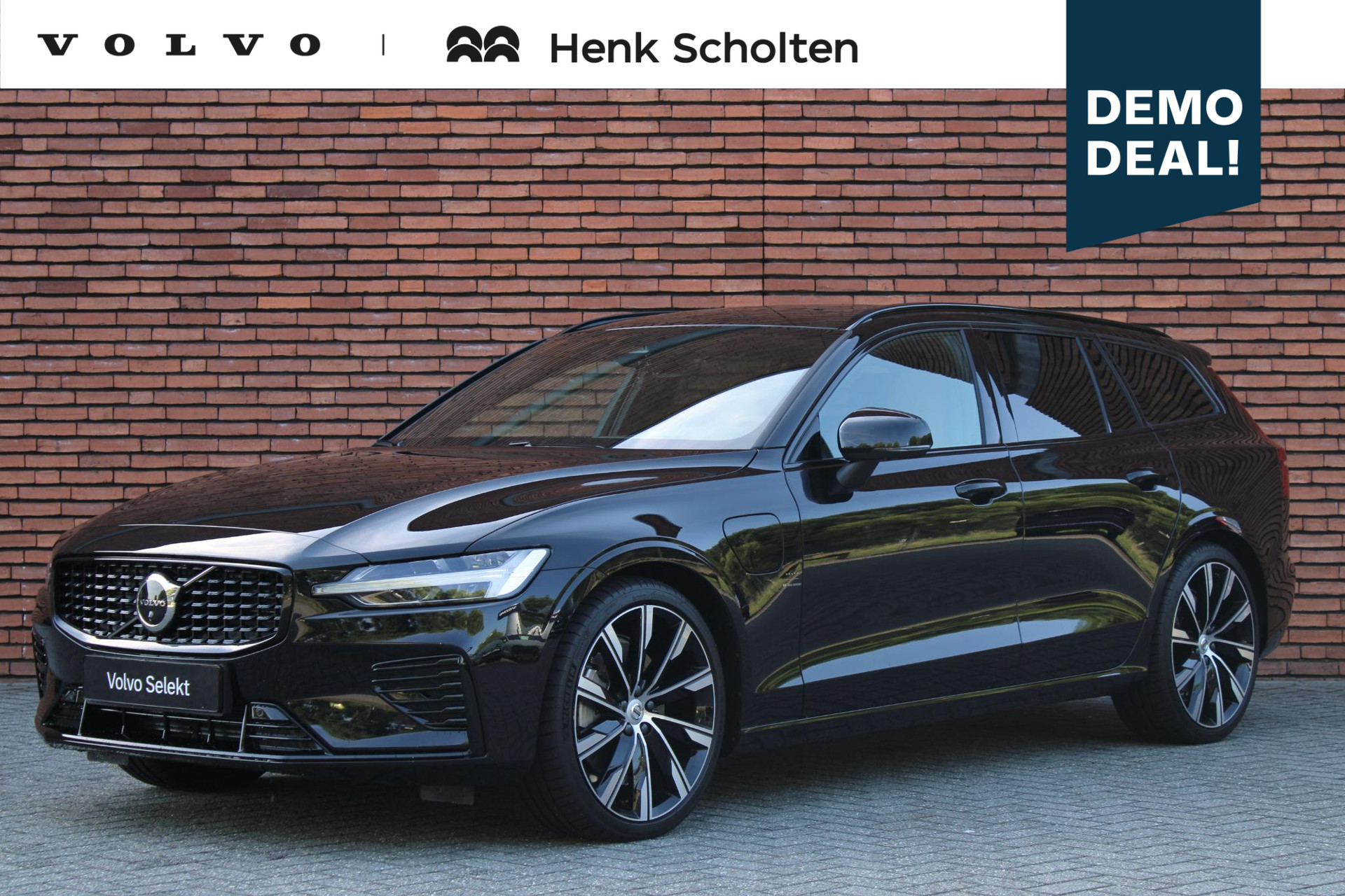 Volvo V60 T6 Plug-in hybrid AWD Plus Dark |