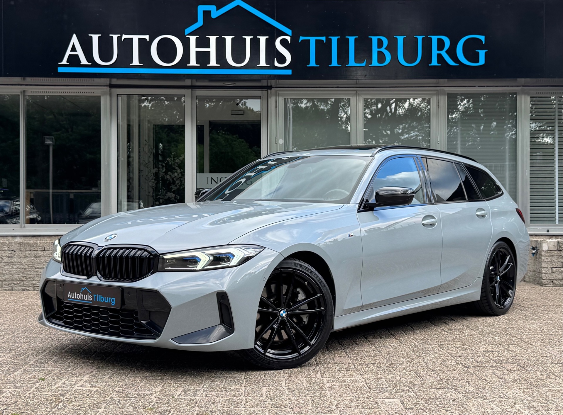 BMW 3-serie Touring 330i M-Sport Pano Laser Memory Keyless Sfeer
