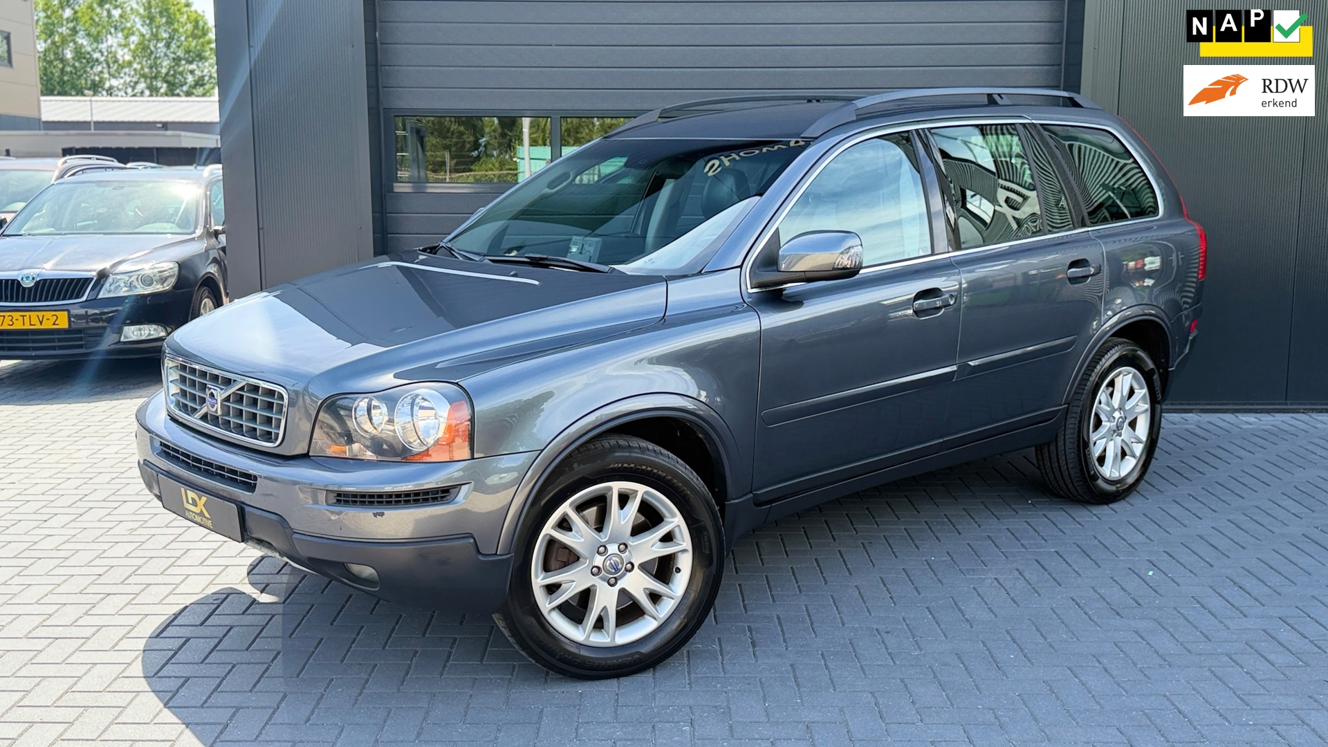 Volvo XC90 2.5 T Momentum 7Persoons|Trekhaak