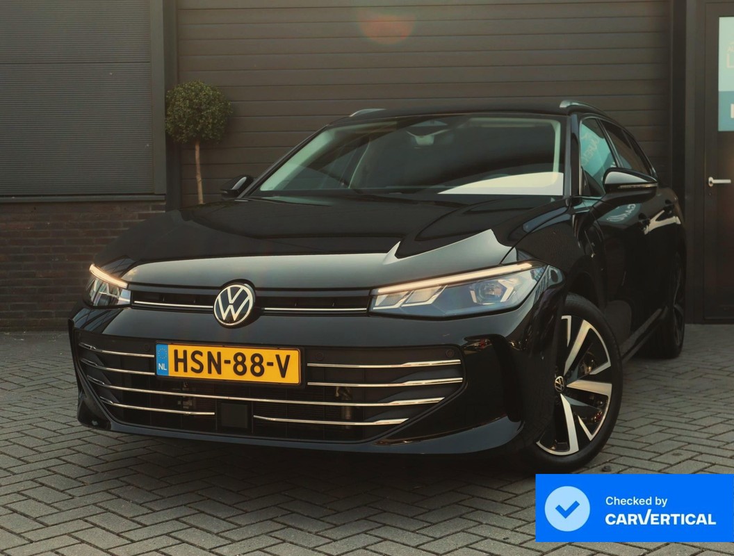 Volkswagen Passat Variant 1.5 eHybrid Elegance Business | Trekhaak | Massage | Stoelverwarming