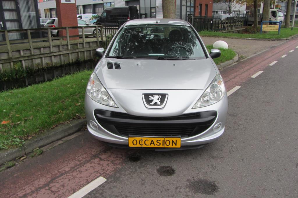 Peugeot 206 + 1.4 Millesim 200