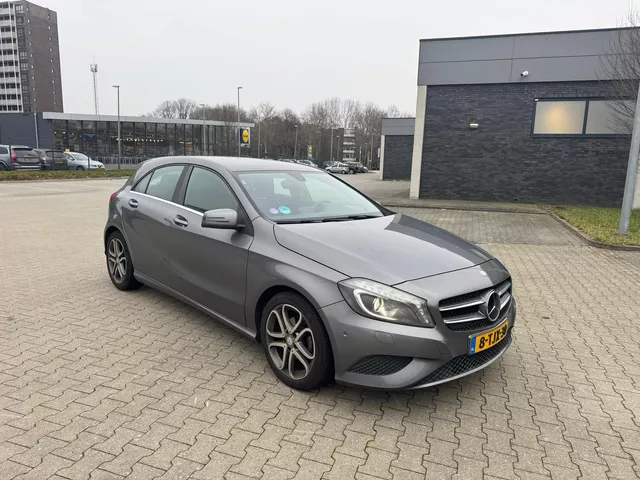 Mercedes-Benz A-Klasse 180 4U3