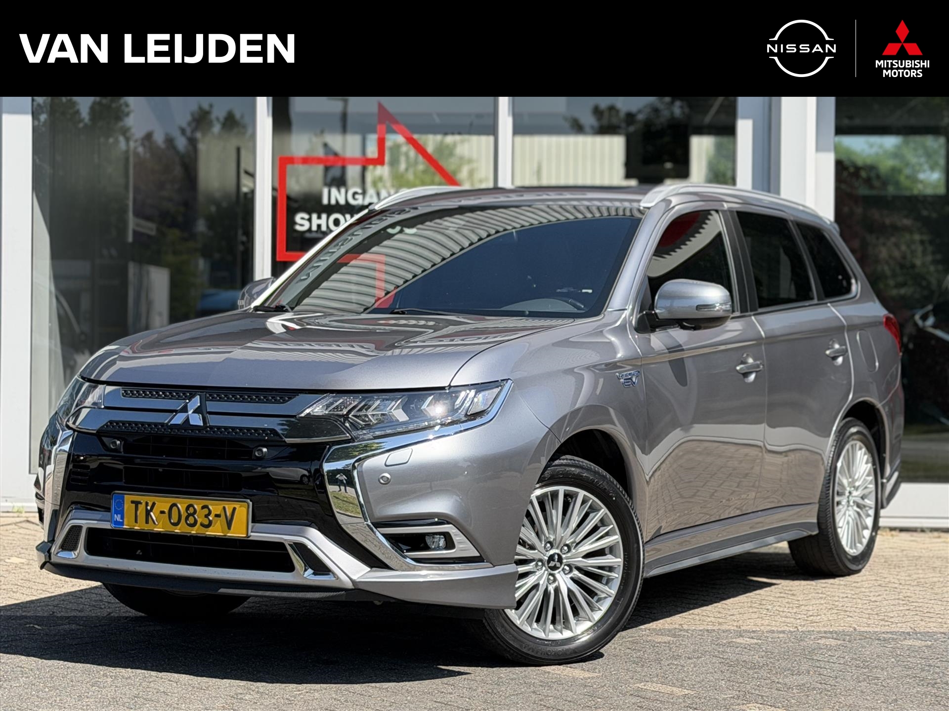 Mitsubishi Outlander 2.4 PHEV 240pk Instyle | Trekhaak | Leder | Schuifdak | Apple CarPlay | Android Auto | Adaptive Cruise Control