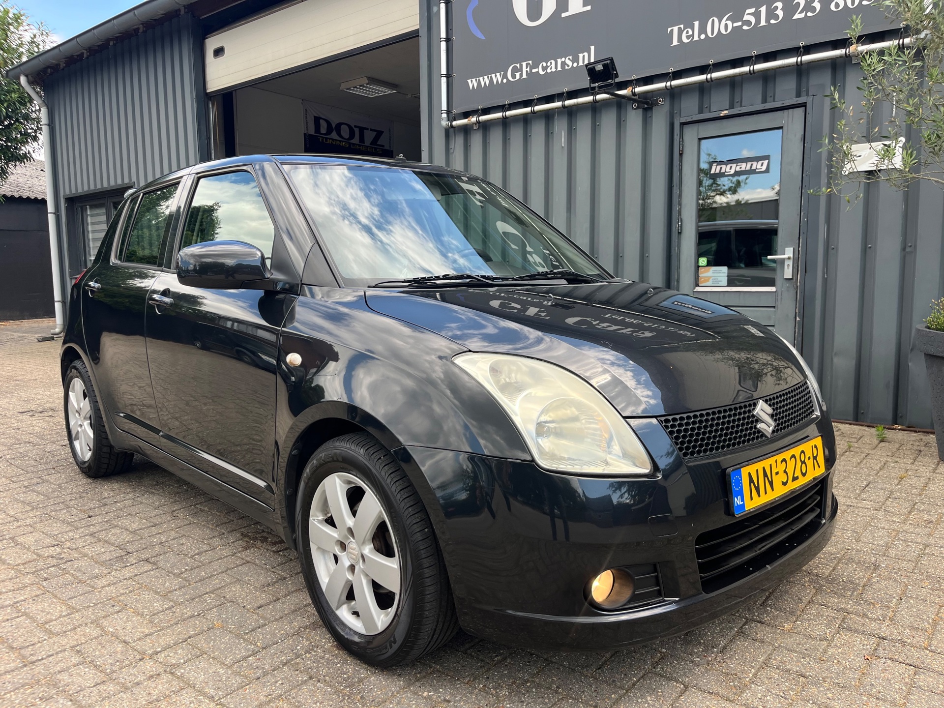 Suzuki Swift 1.3 GA APK Nieuw 5Deurs zwart