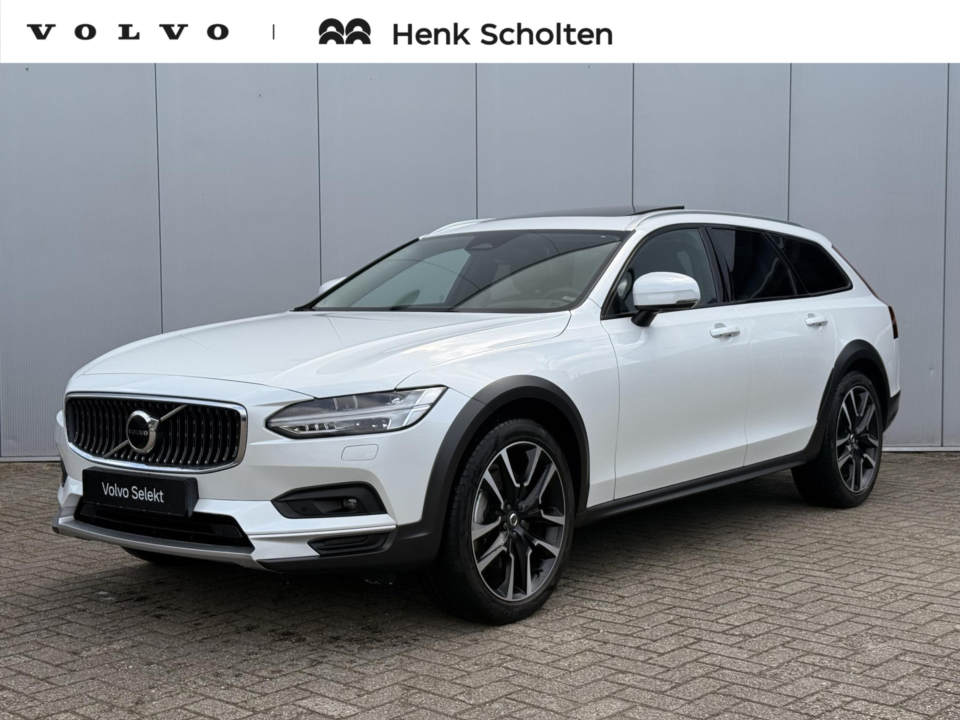 Volvo V90 Cross Country B5 AWD AUT8 250PK Plus |