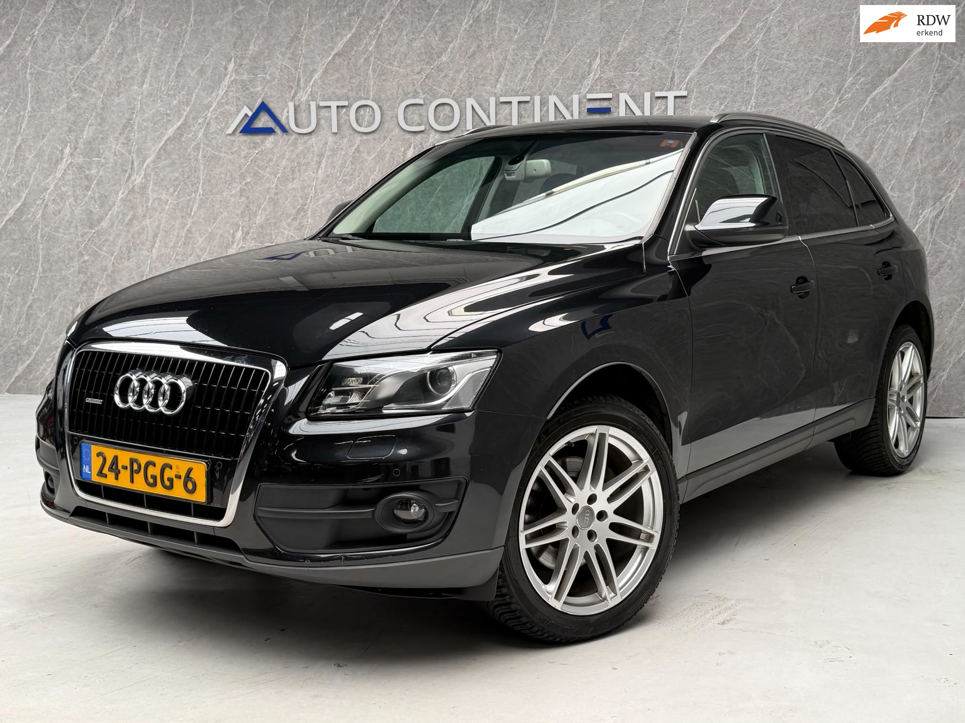 Audi Q5 3.2 FSI quattro 271 PK / NAP / Goed Onderhouden